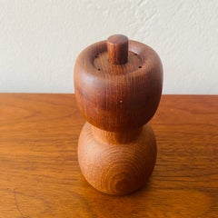 Moulin à sel et à poivre Dansk en teck vintage de Jens H. Quistgaard