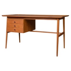 Escritorio vintage de teca, diseño escandinavo, totalmente restaurado