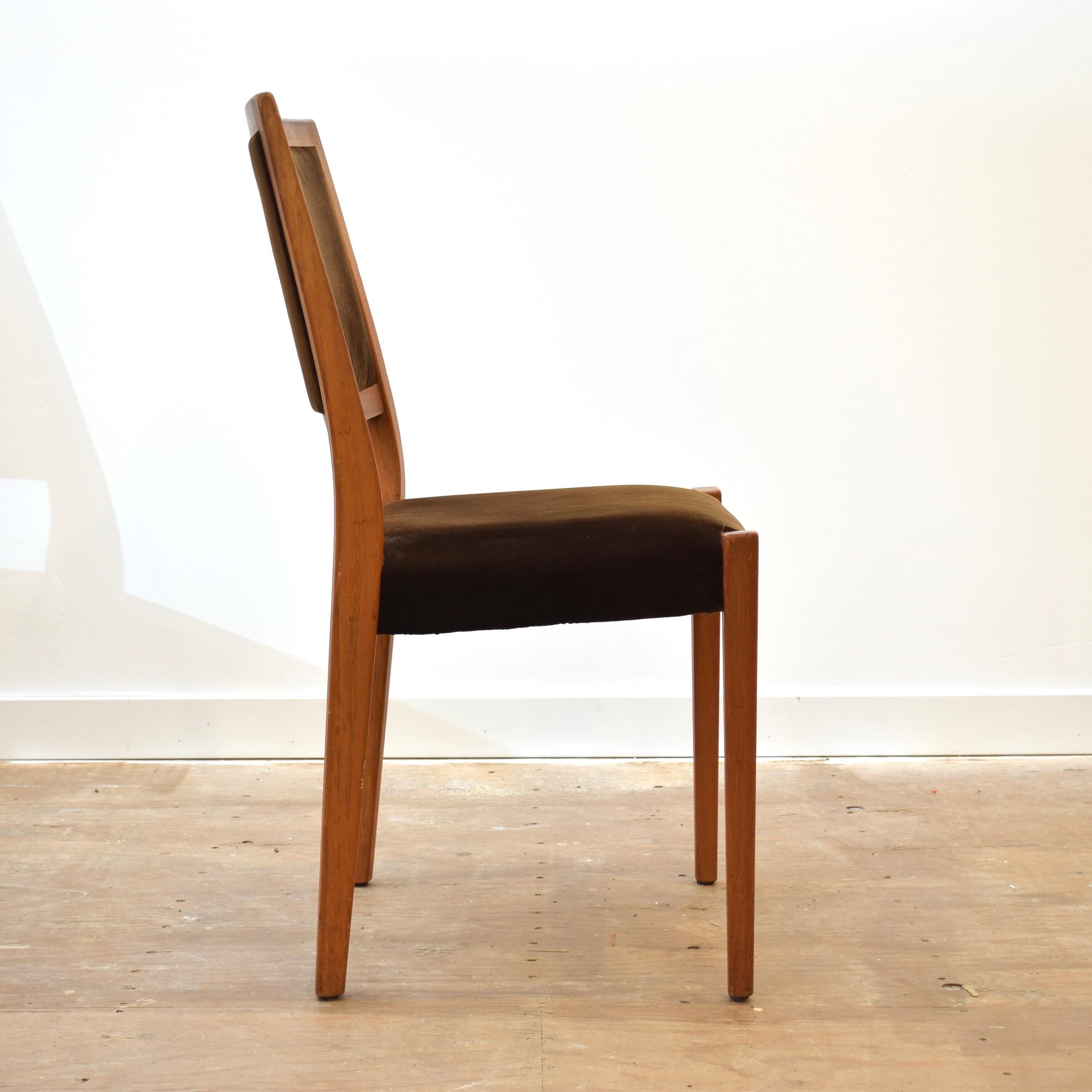 Teck Ensemble de chaises de salle à manger en teck vintage par Svegards Markaryd en vente
