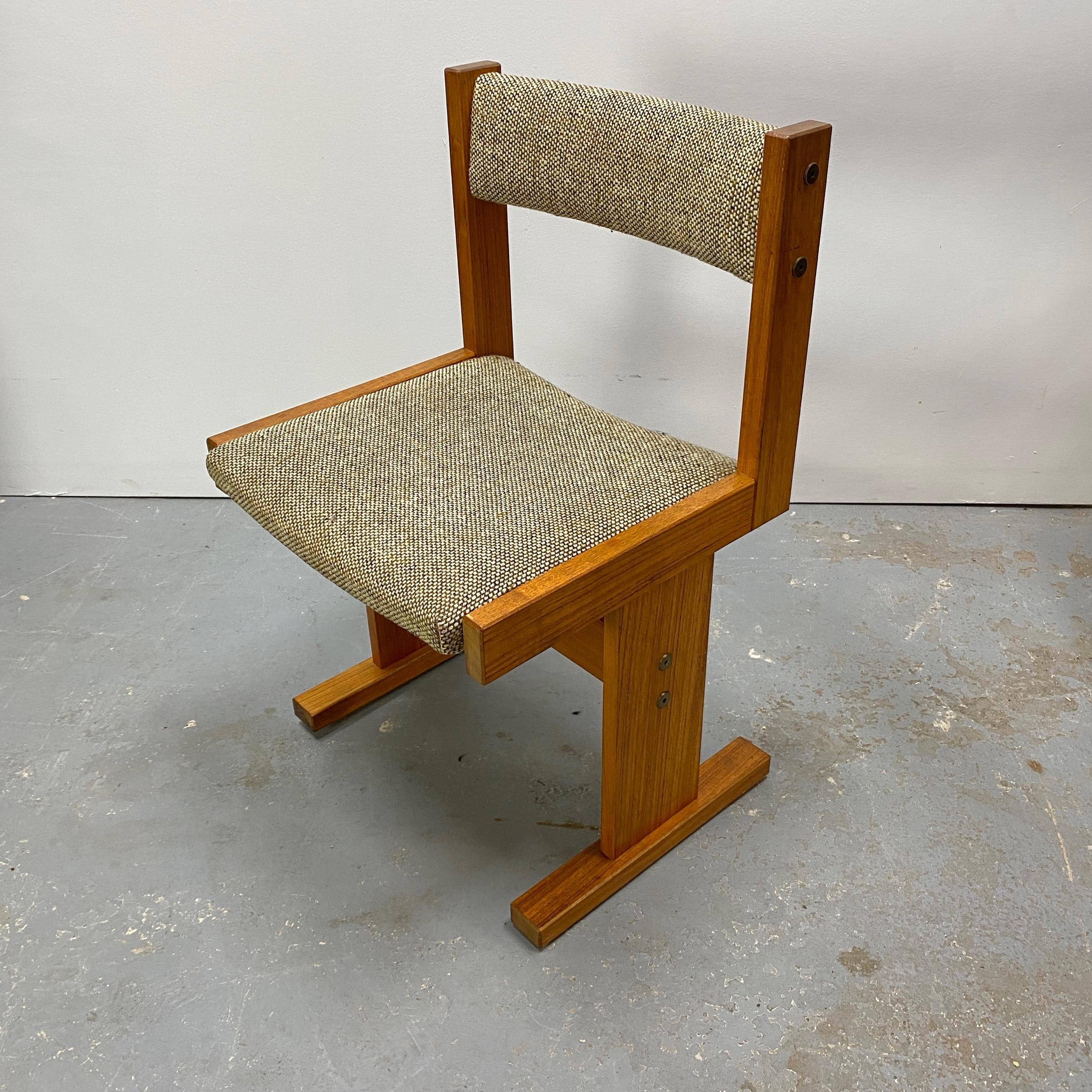 Vintage Teak Dining Chair Set In Good Condition In Puslinch, ON