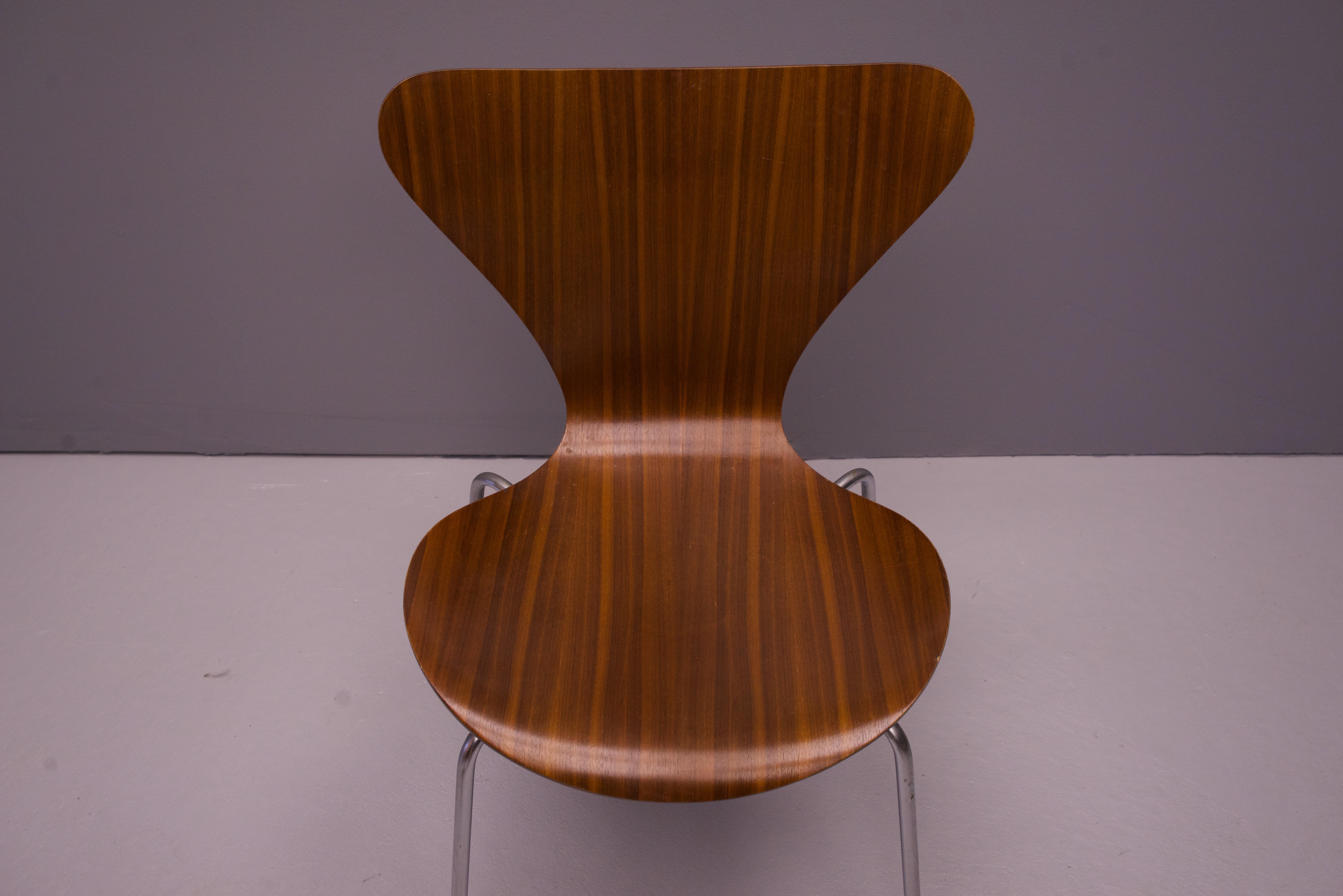Vintage Teak Dining Chairs Fritz Hansen Series 7 Ant Chairs Arne Jacobsen Danish For Sale 3