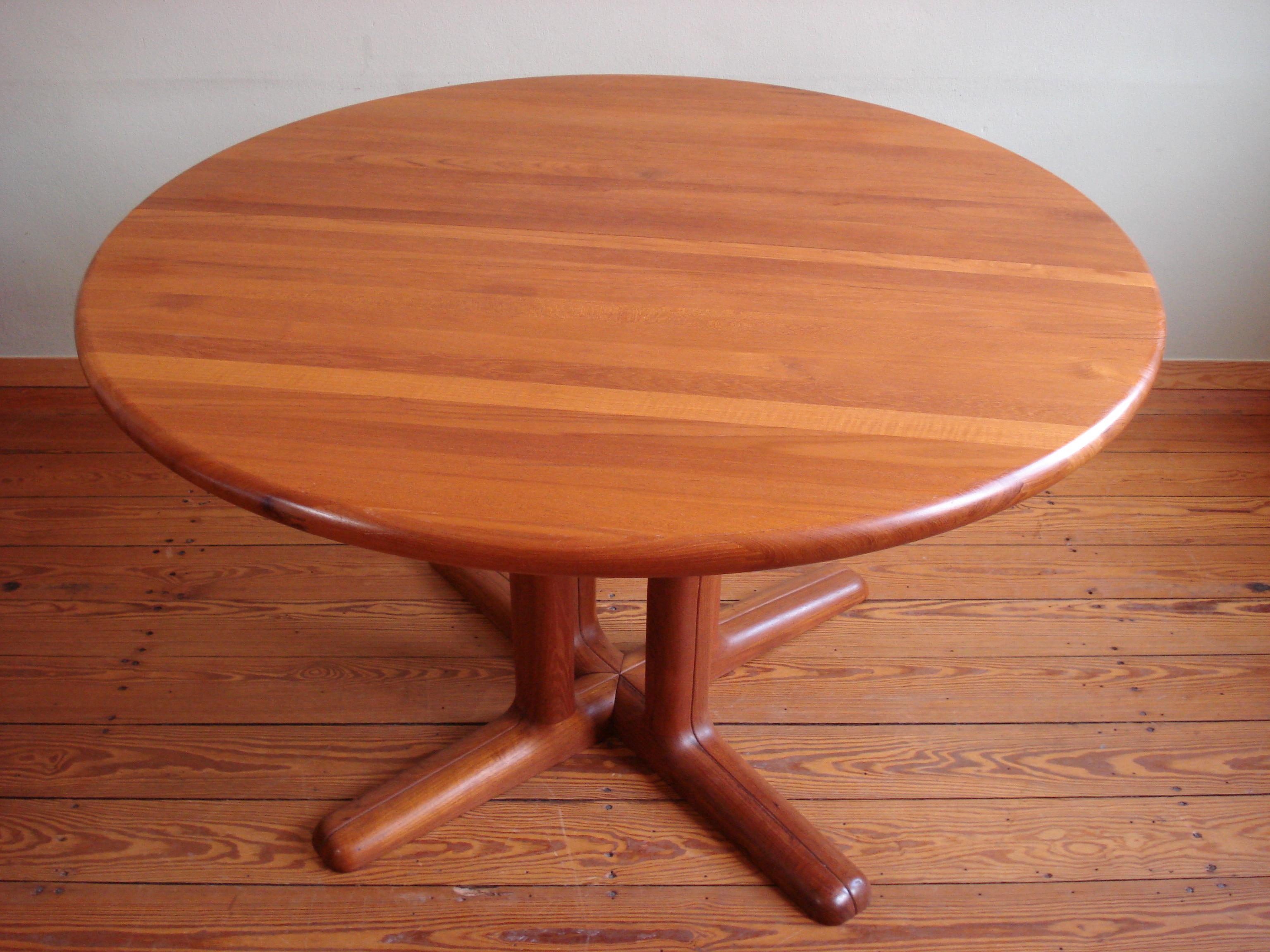 Vintage Teak Dining Table by Dyrlund For Sale 2
