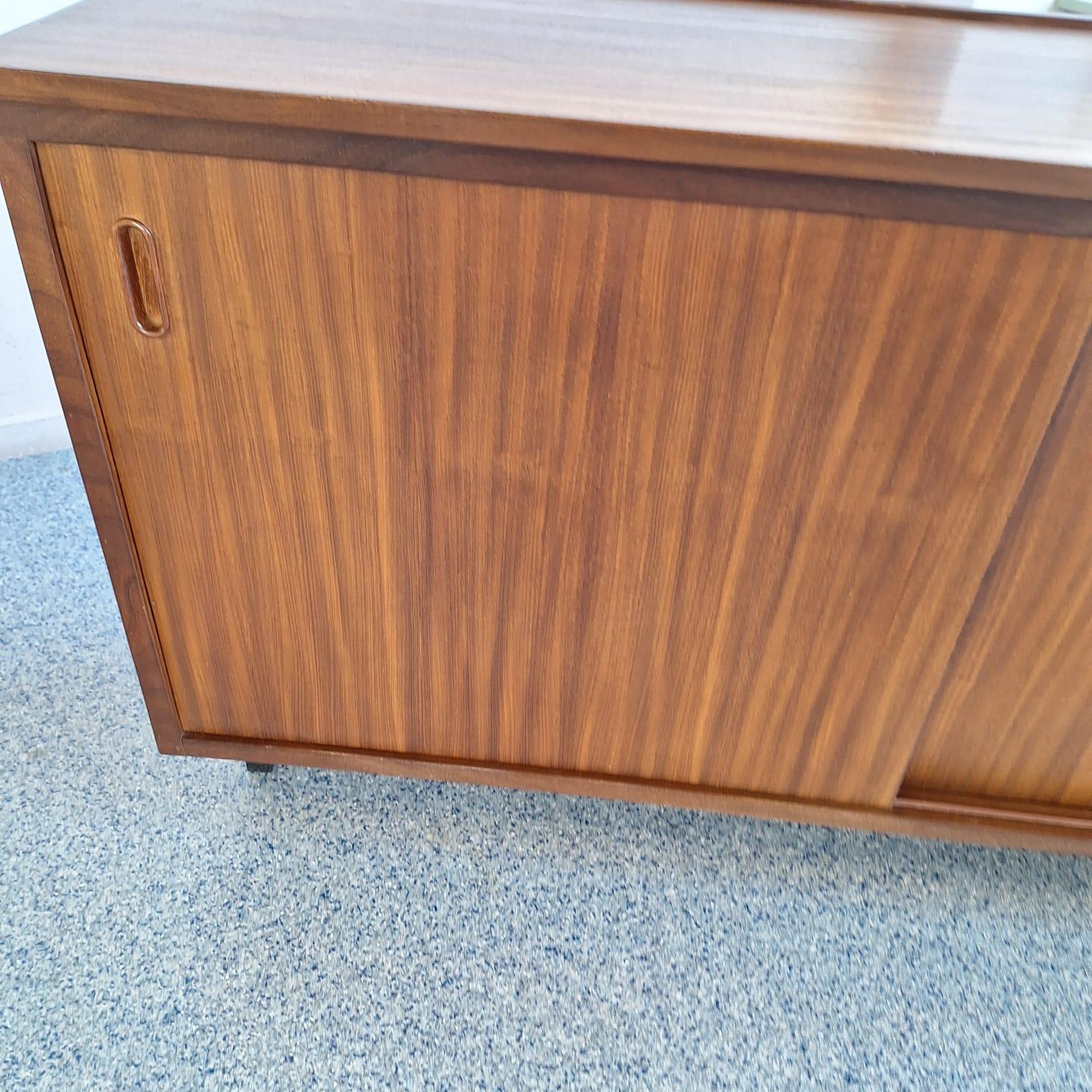 Vintage teak dresser 1960s For Sale 2