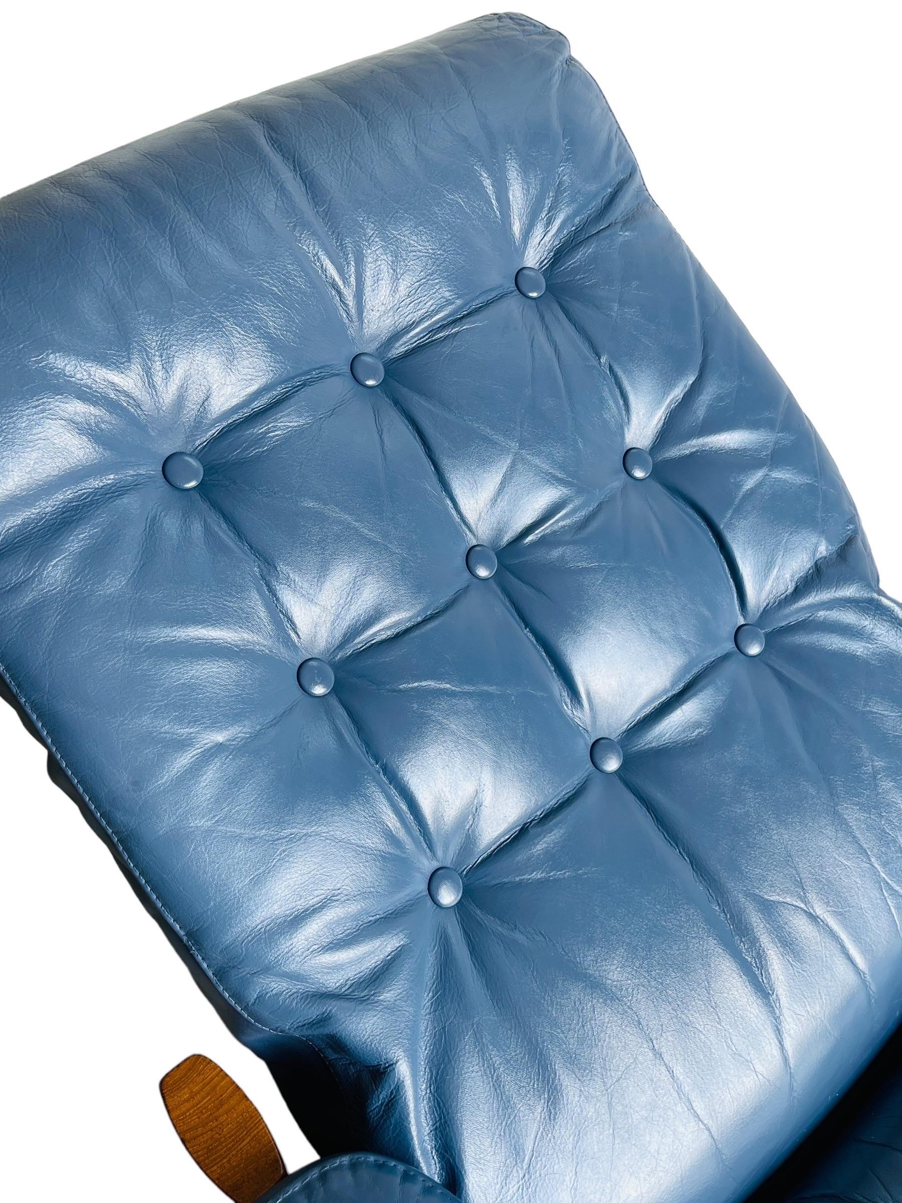 20th Century Vintage Teak Ekornes Leather Lounge Chair