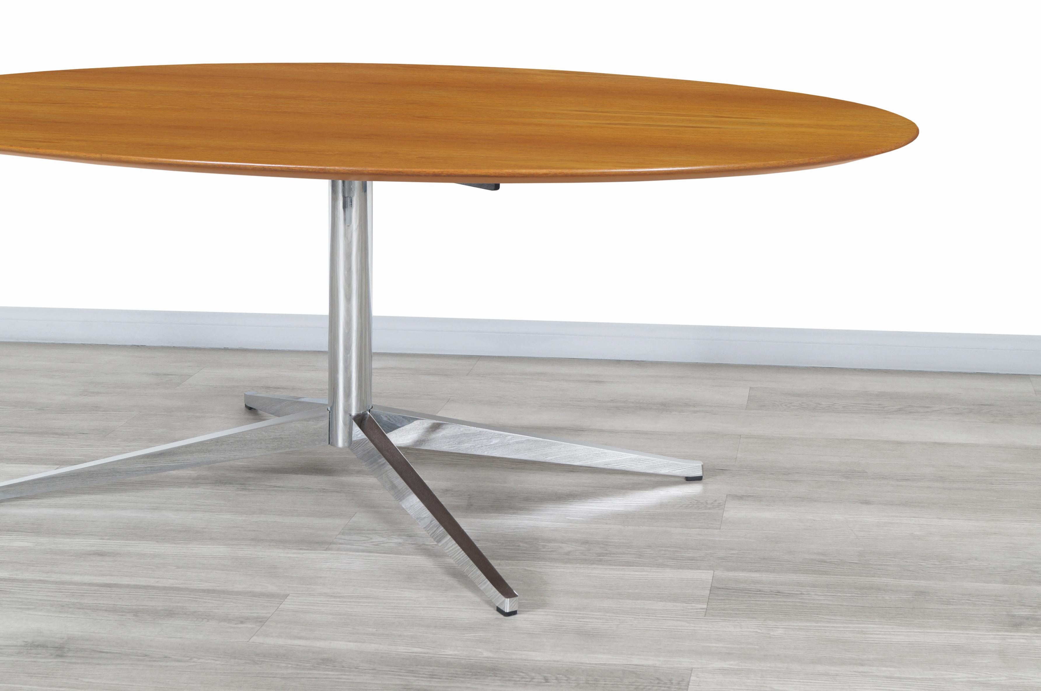 Vintage Teak Executive Desk or Dining Table by Florence Knoll 2