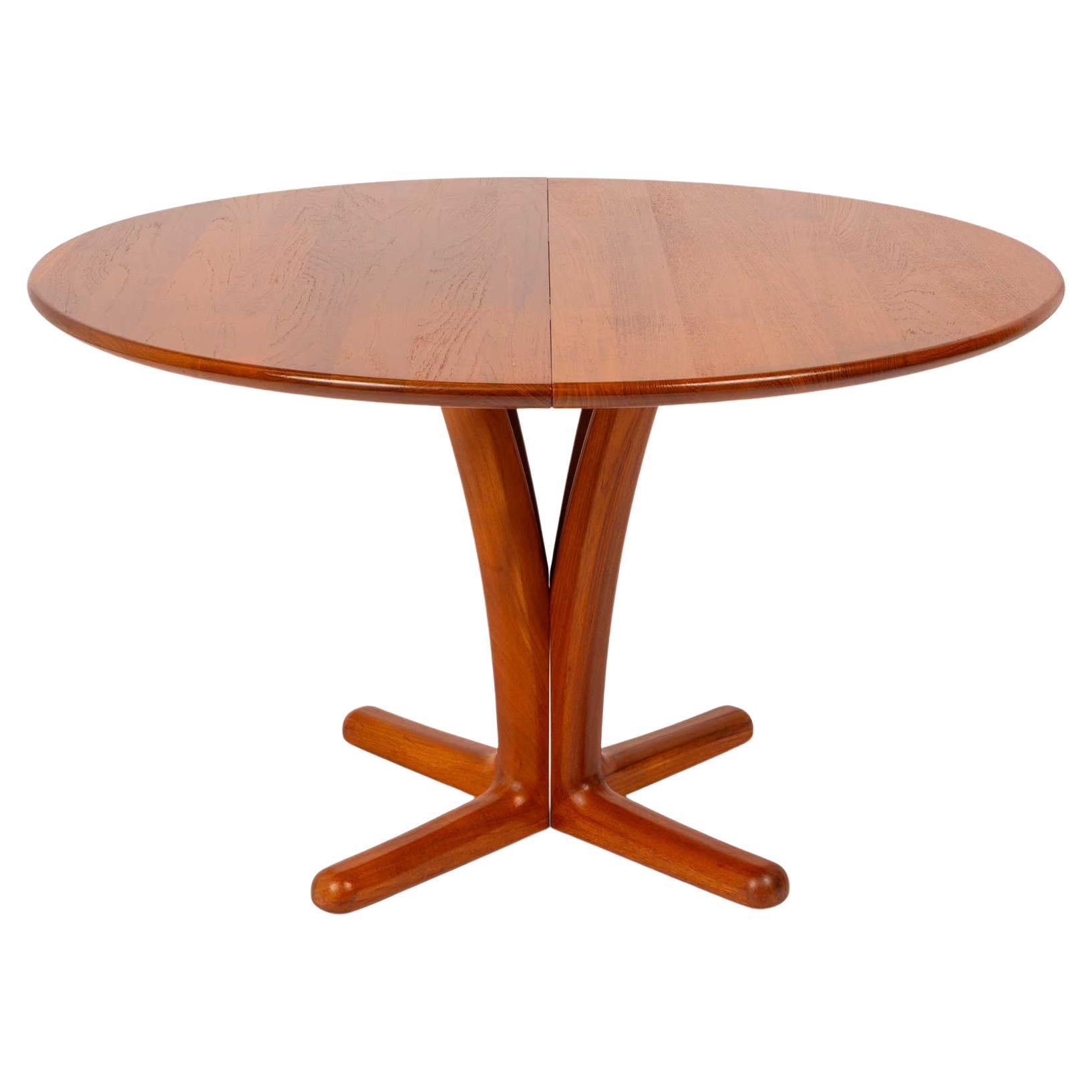 Vintage Teak Expanding Dining Table by Dyrlund
