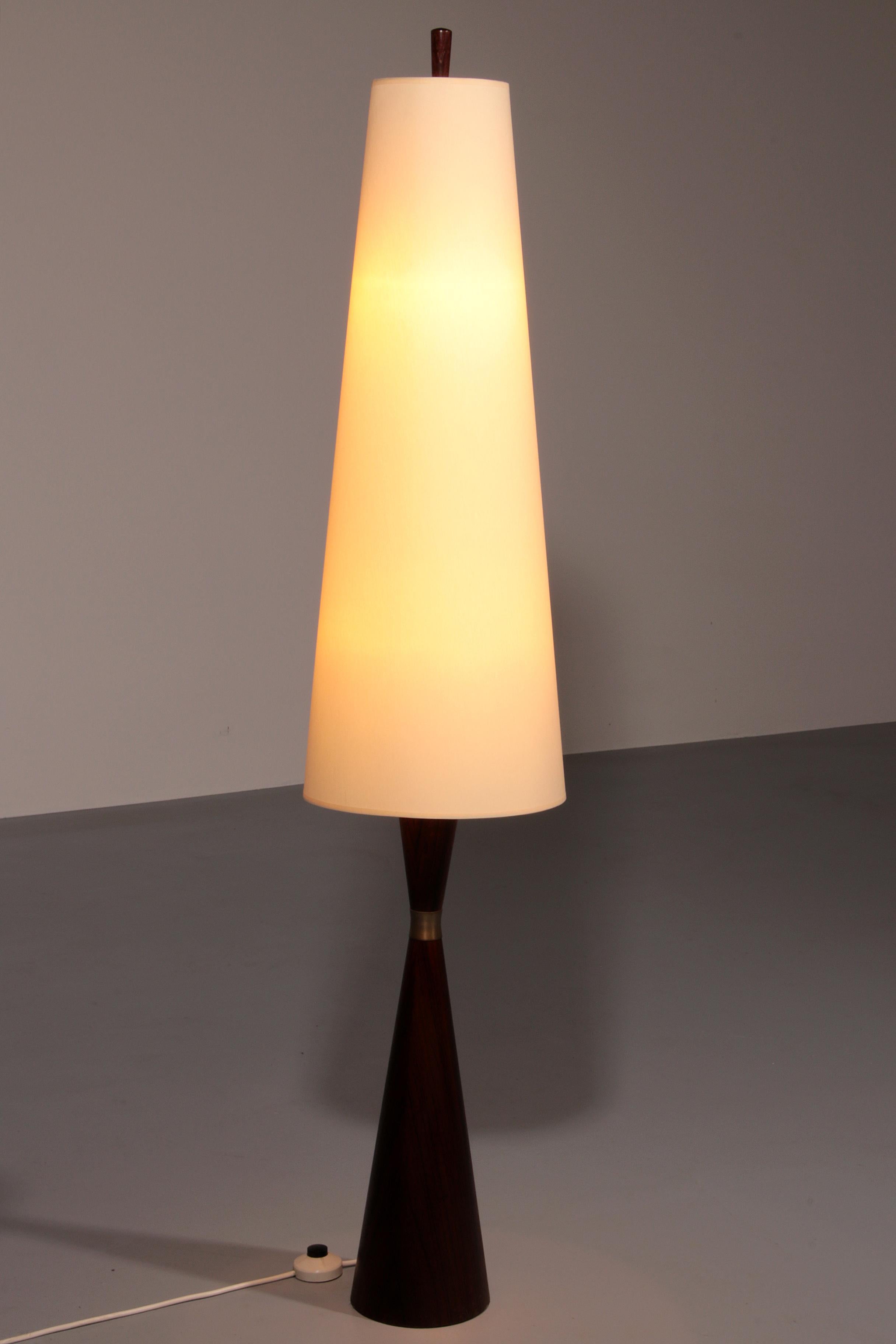 Vintage Stehleuchte aus Teakholz mit Stoffschirm von Parker Knoll, 1960er Jahre (Moderne der Mitte des Jahrhunderts) im Angebot