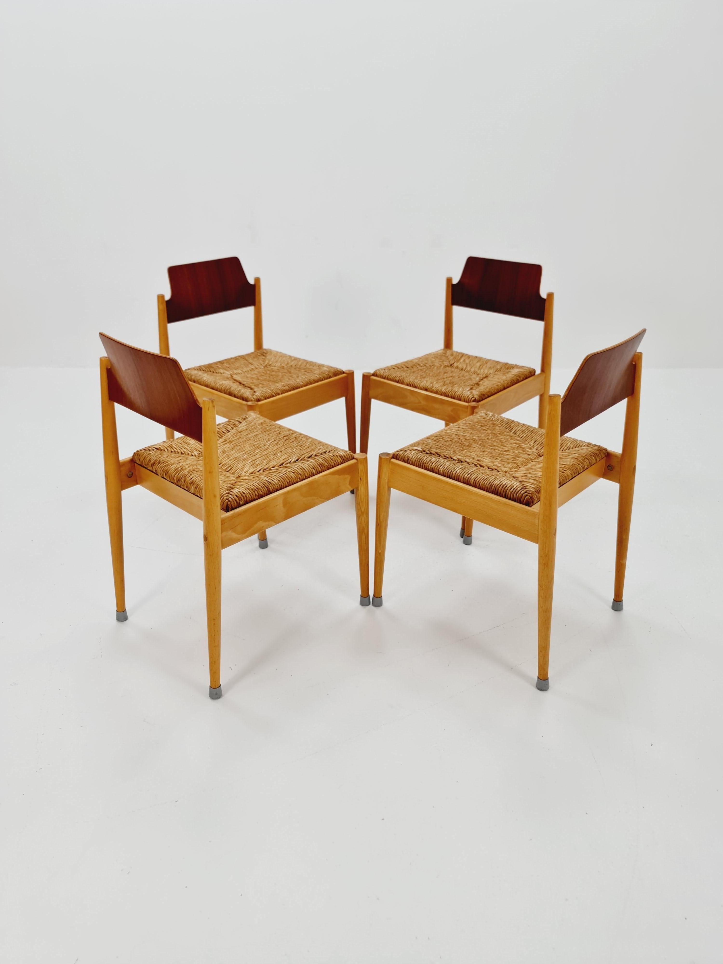 Sedie da pranzo tedesche in teak vintage di Egon Eiermann per Wilde + Spieth, 1950 in vendita 5