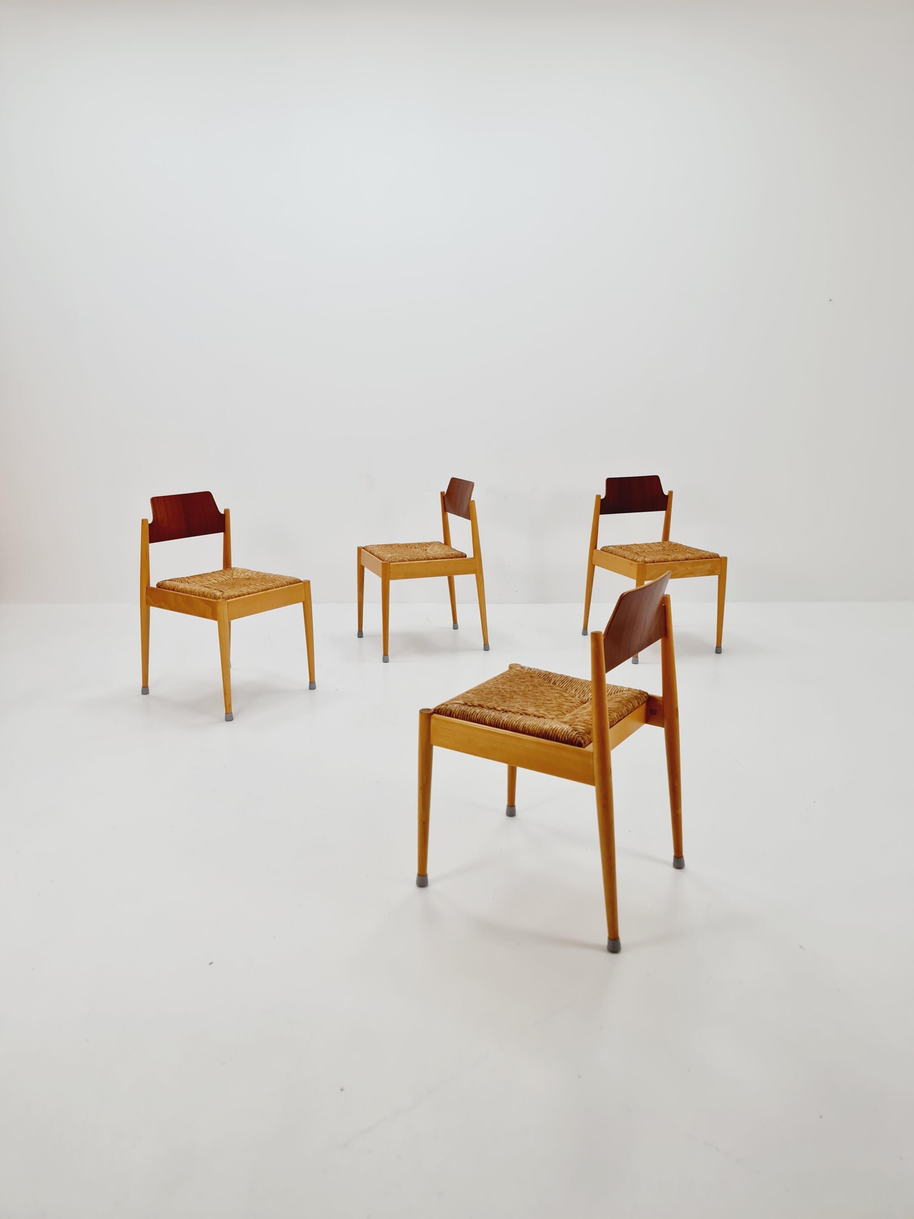 Sedie da pranzo tedesche in teak vintage di Egon Eiermann per Wilde + Spieth, 1950 in vendita 1