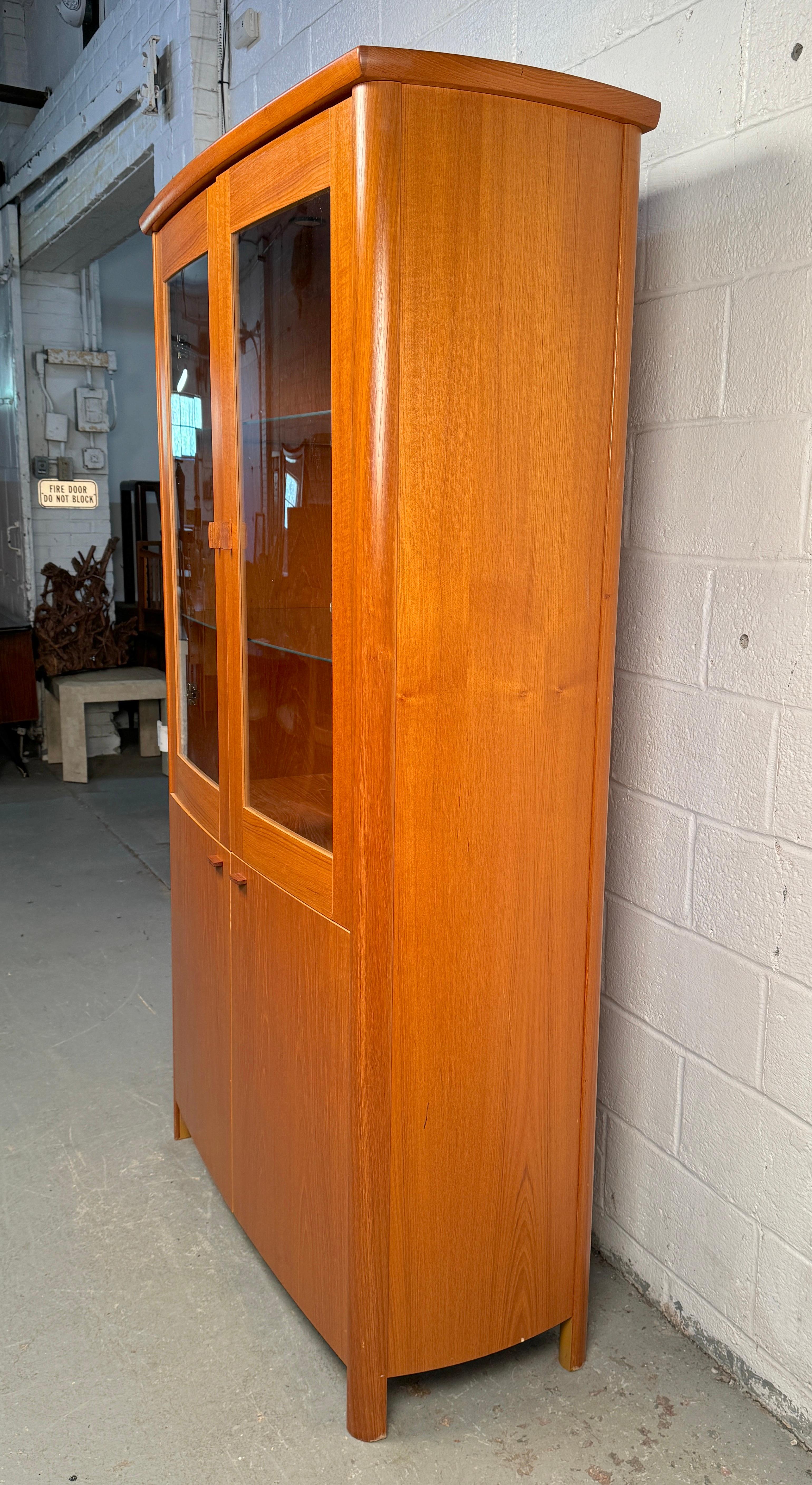 Danois Meuble de rangement vintage en teck de Skovby en vente