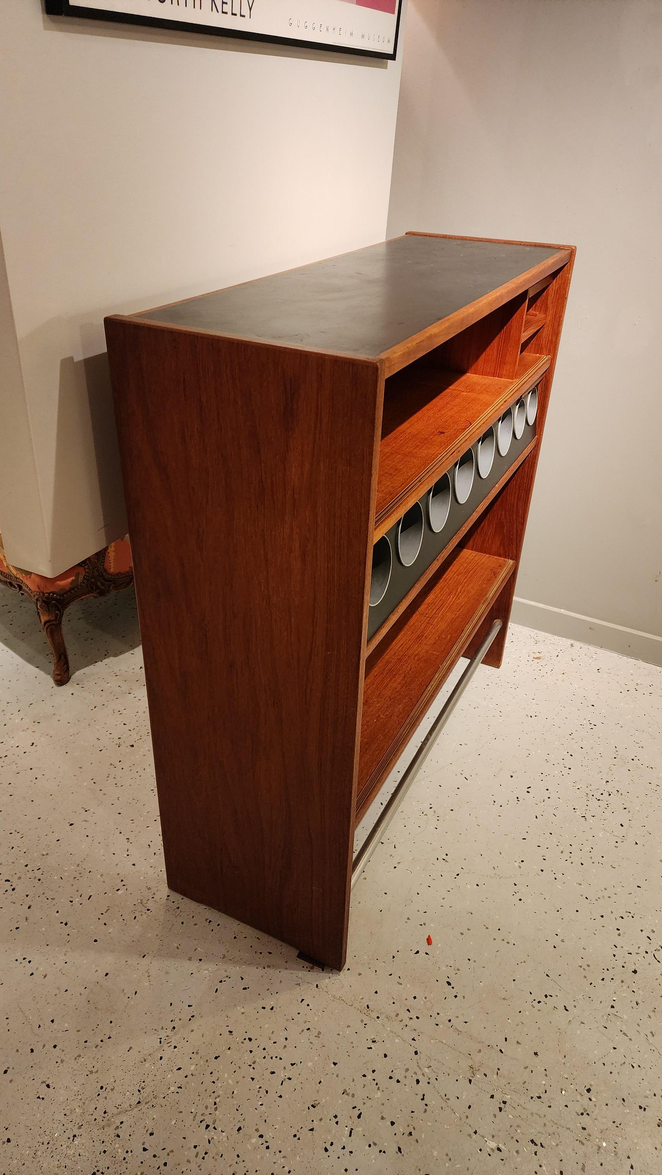 Vintage Teakholz HM3 Trockenbar von Poul Heltborg. (Skandinavische Moderne) im Angebot