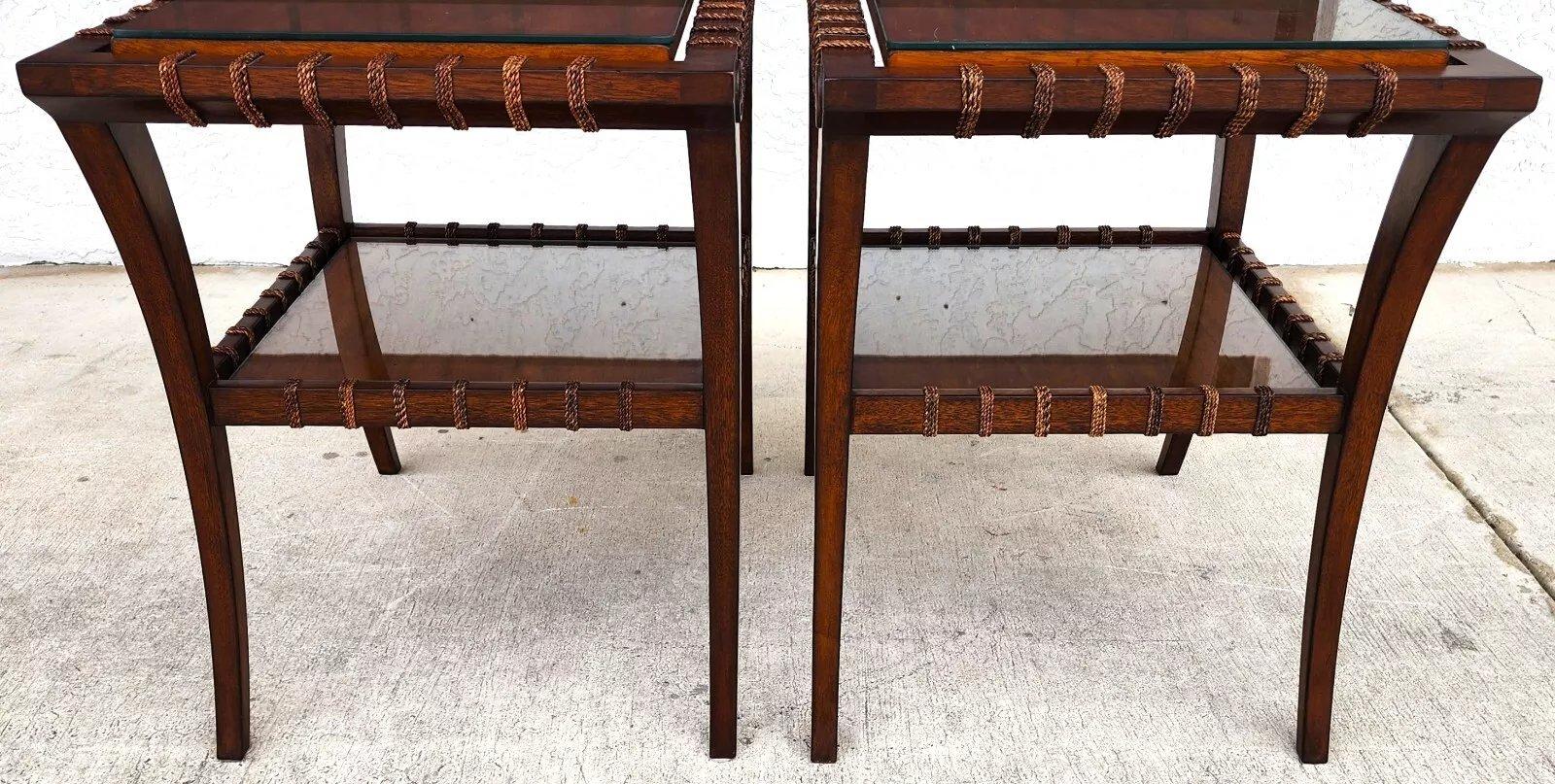 Vintage Teak Klismos Beistelltische mit Glas Paar im Angebot 5