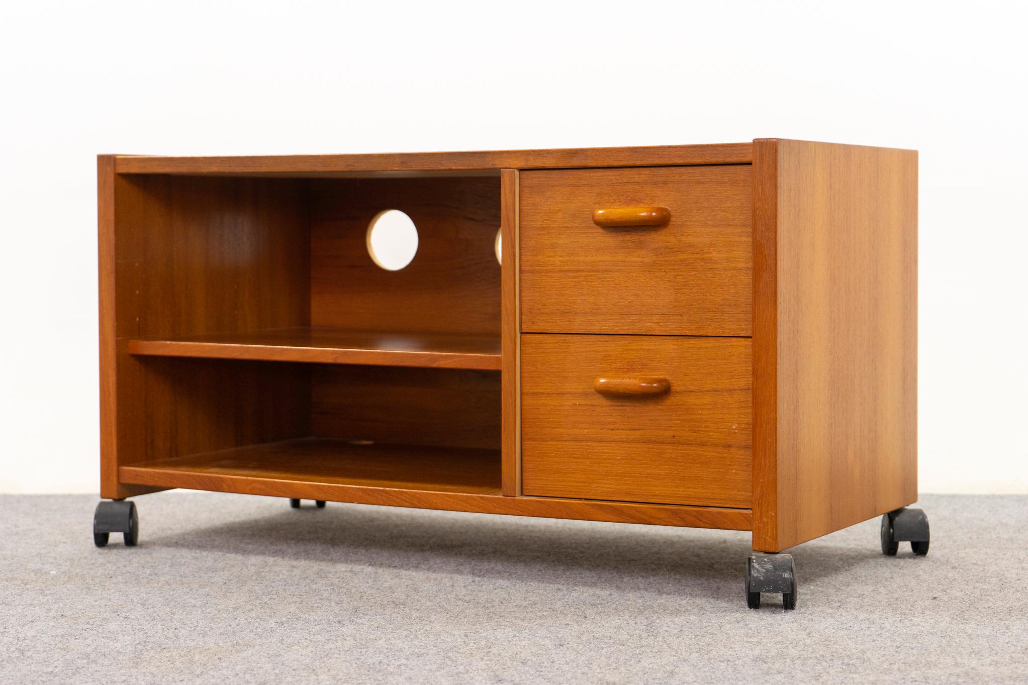 Scandinave moderne Meuble multimédia vintage en teck