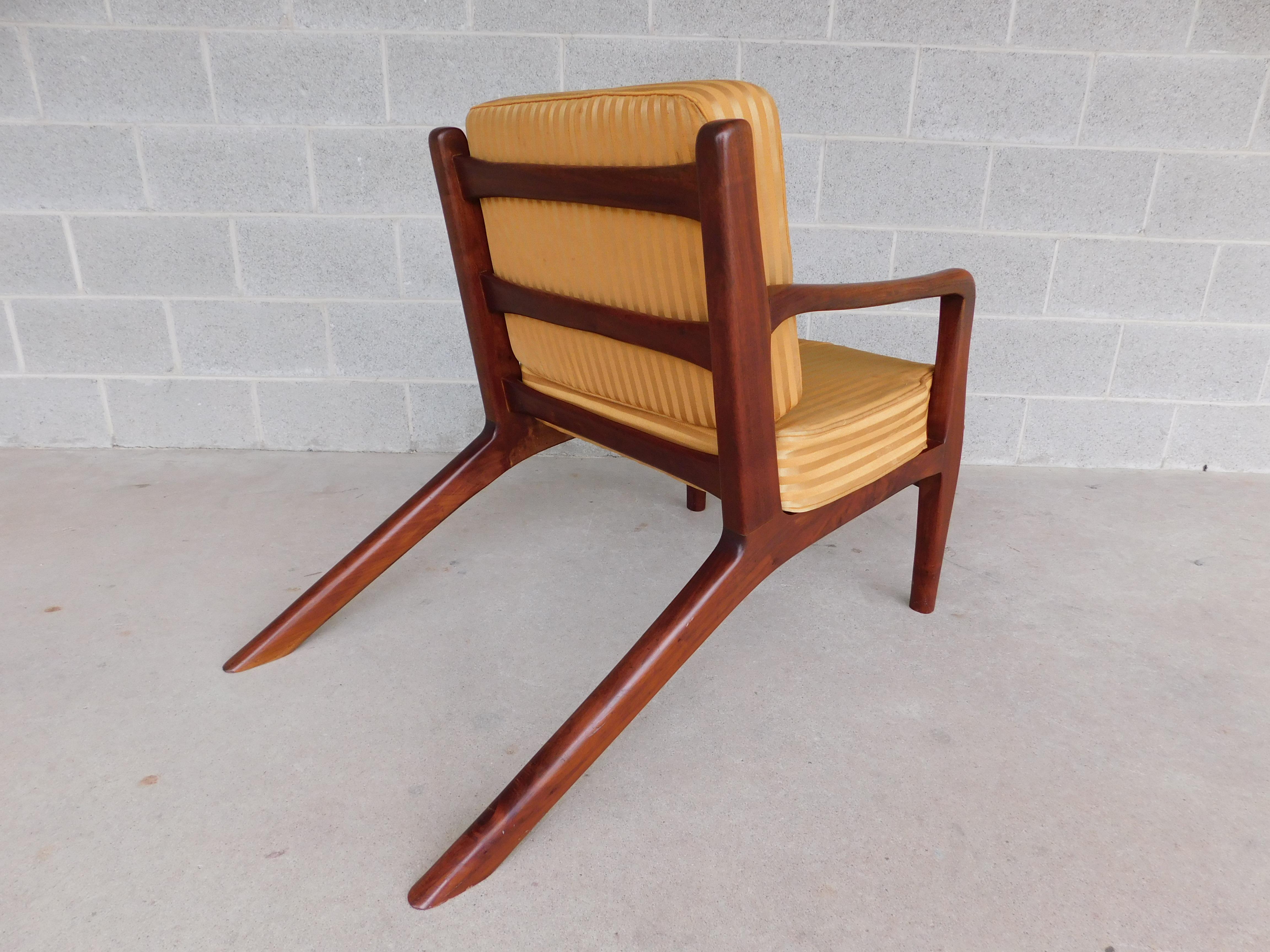 Vintage Teak Midcentury Lounge Chair Attributed to Hans Wegner For Sale 1