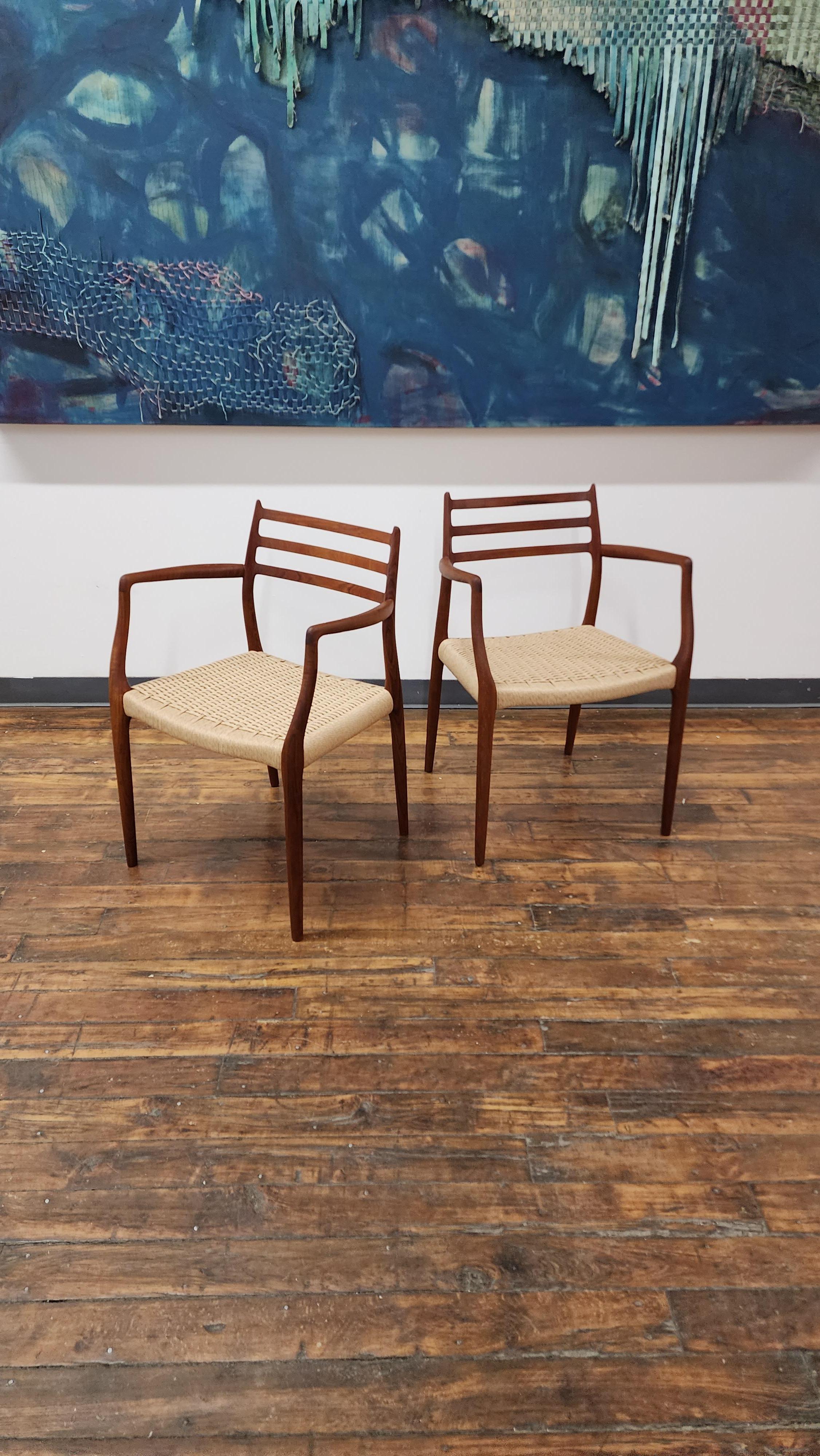 Vintage Kapitänsstuhl aus Teakholz, Modell 56, von Niels Moller (Mitte des 20. Jahrhunderts) im Angebot