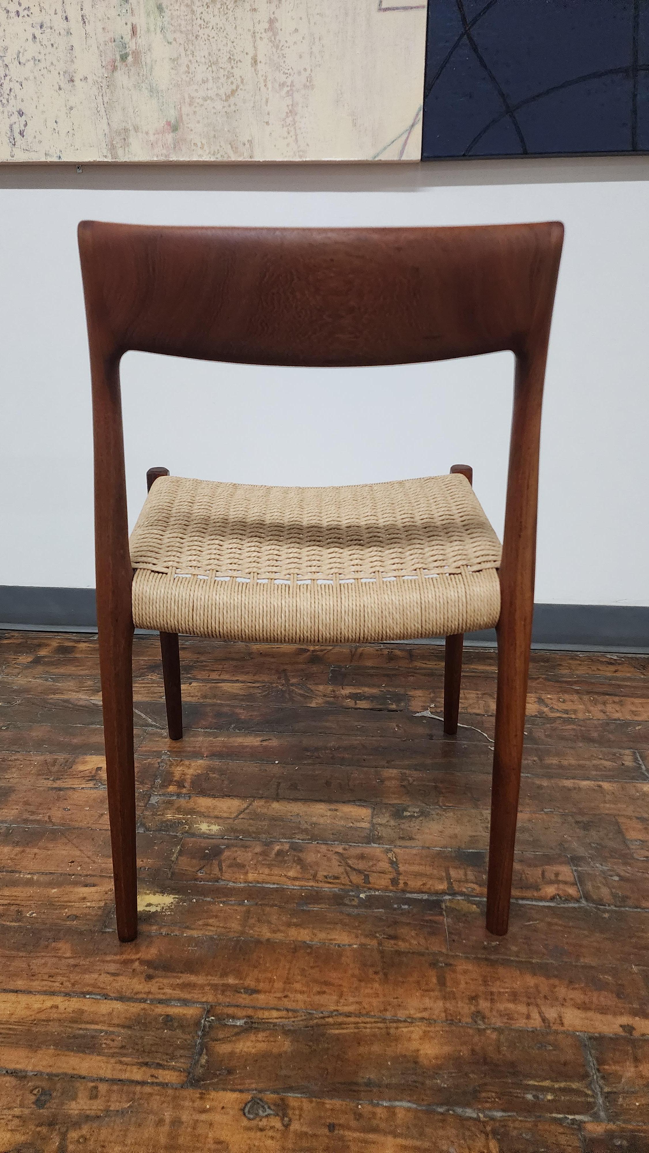 Scandinavian Modern Vintage Teak Model 77 side chair by Niels Moller  For Sale