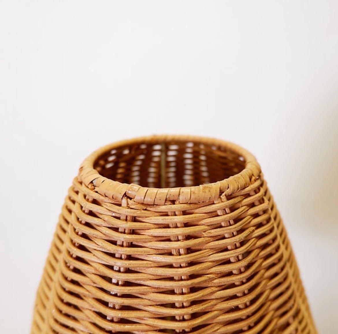 Vintage teak mushroom table lamp wicker lampshade For Sale 4