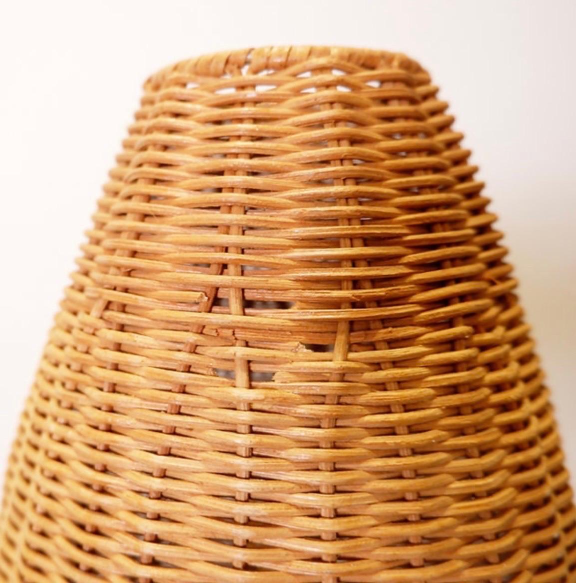Vintage teak mushroom table lamp wicker lampshade For Sale 5