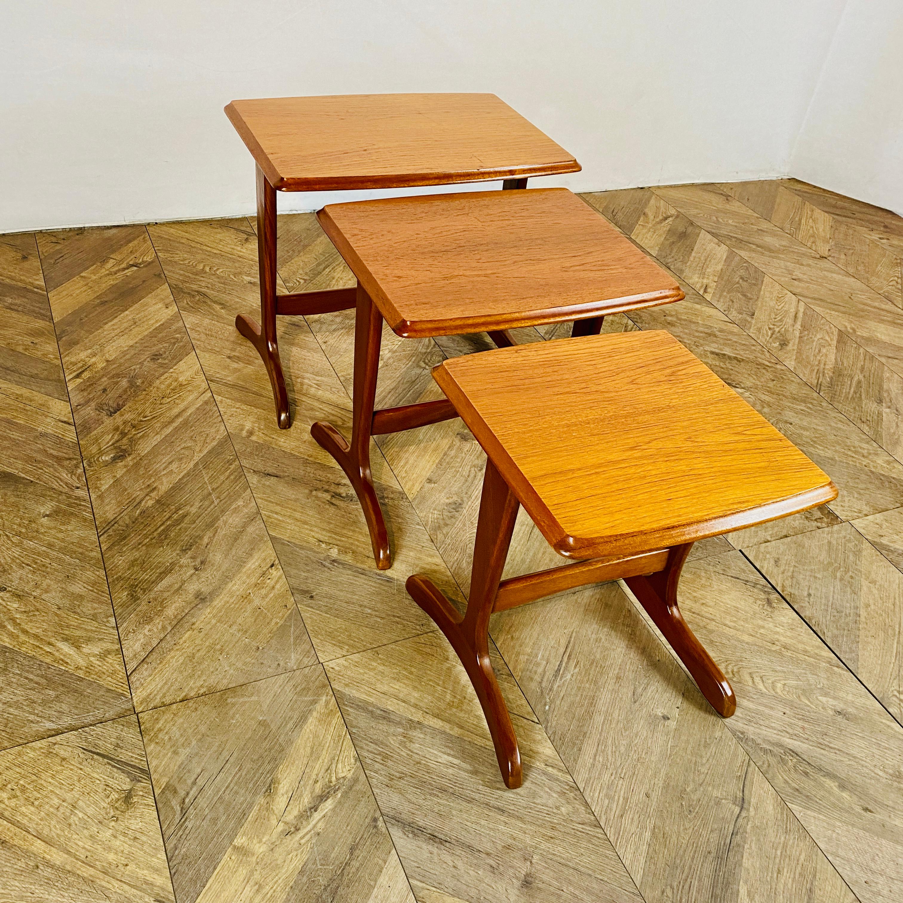 Mid-Century Modern Vintage Teak Nest of Tables, Set of 3, 1970s For Sale