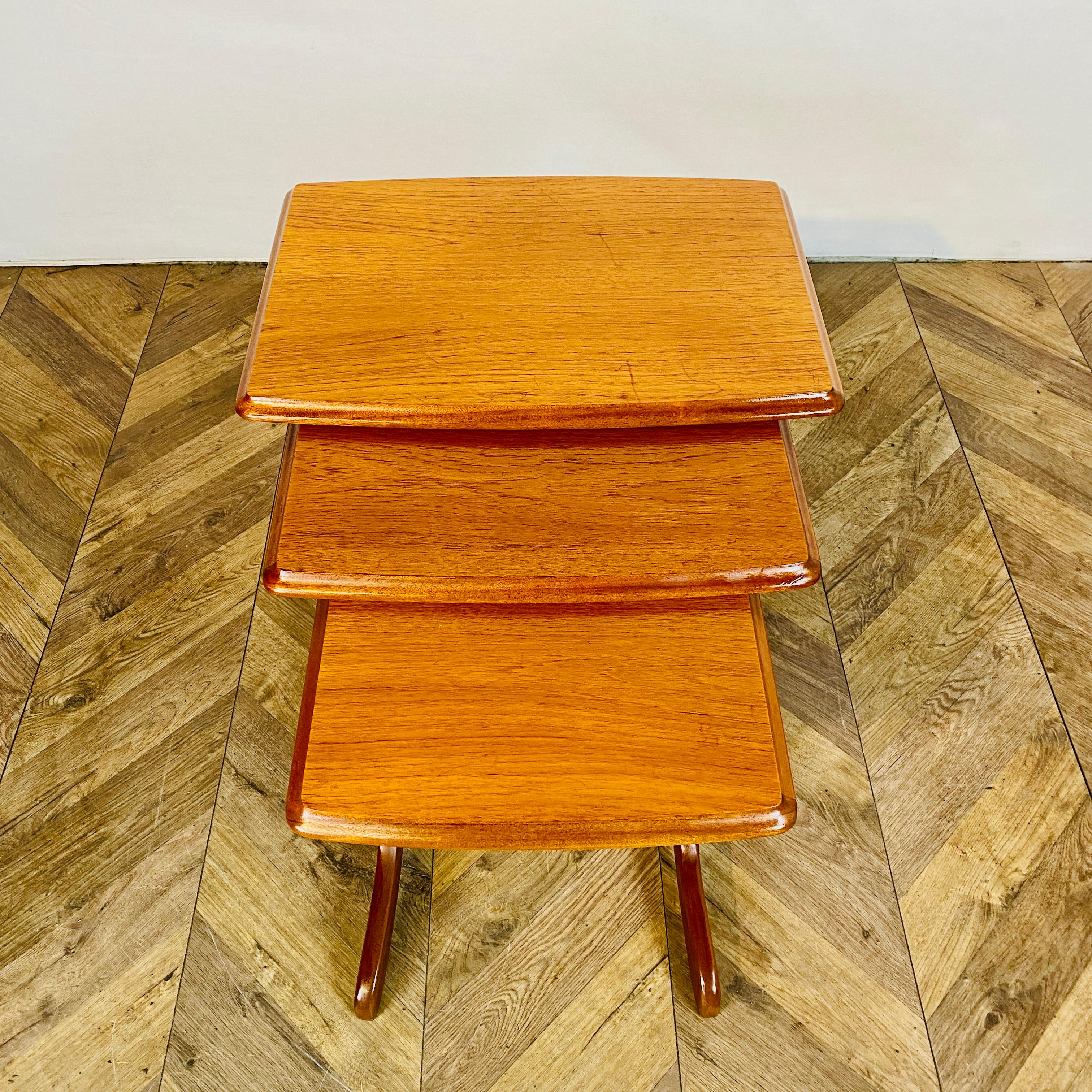 Late 20th Century Vintage Teak Nest of Tables, Set of 3, 1970s For Sale