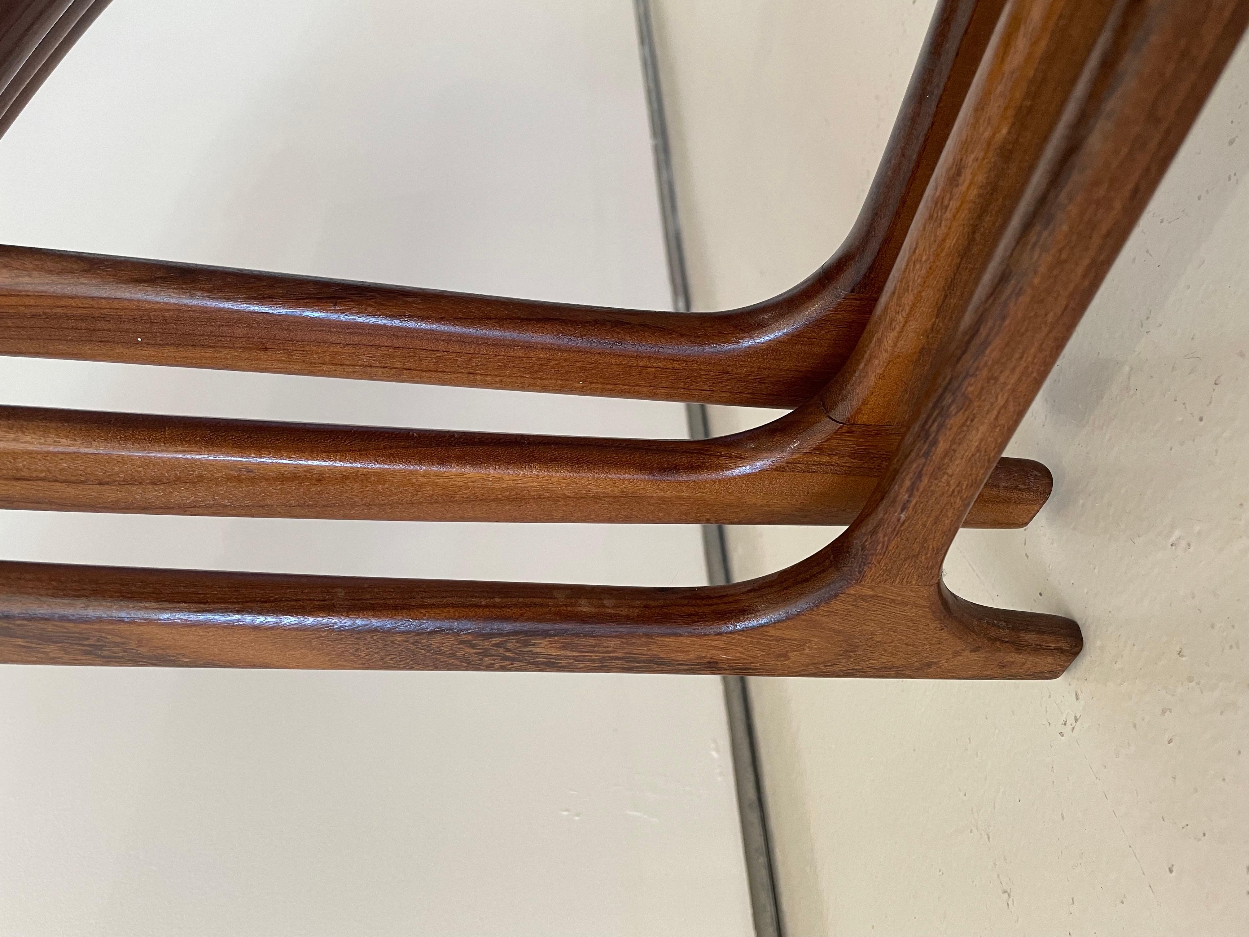 Tables d'extrémité gigognes vintage en teck, lot de 3 en vente 3