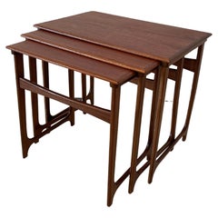 Tables d'extrémité gigognes vintage en teck, lot de 3