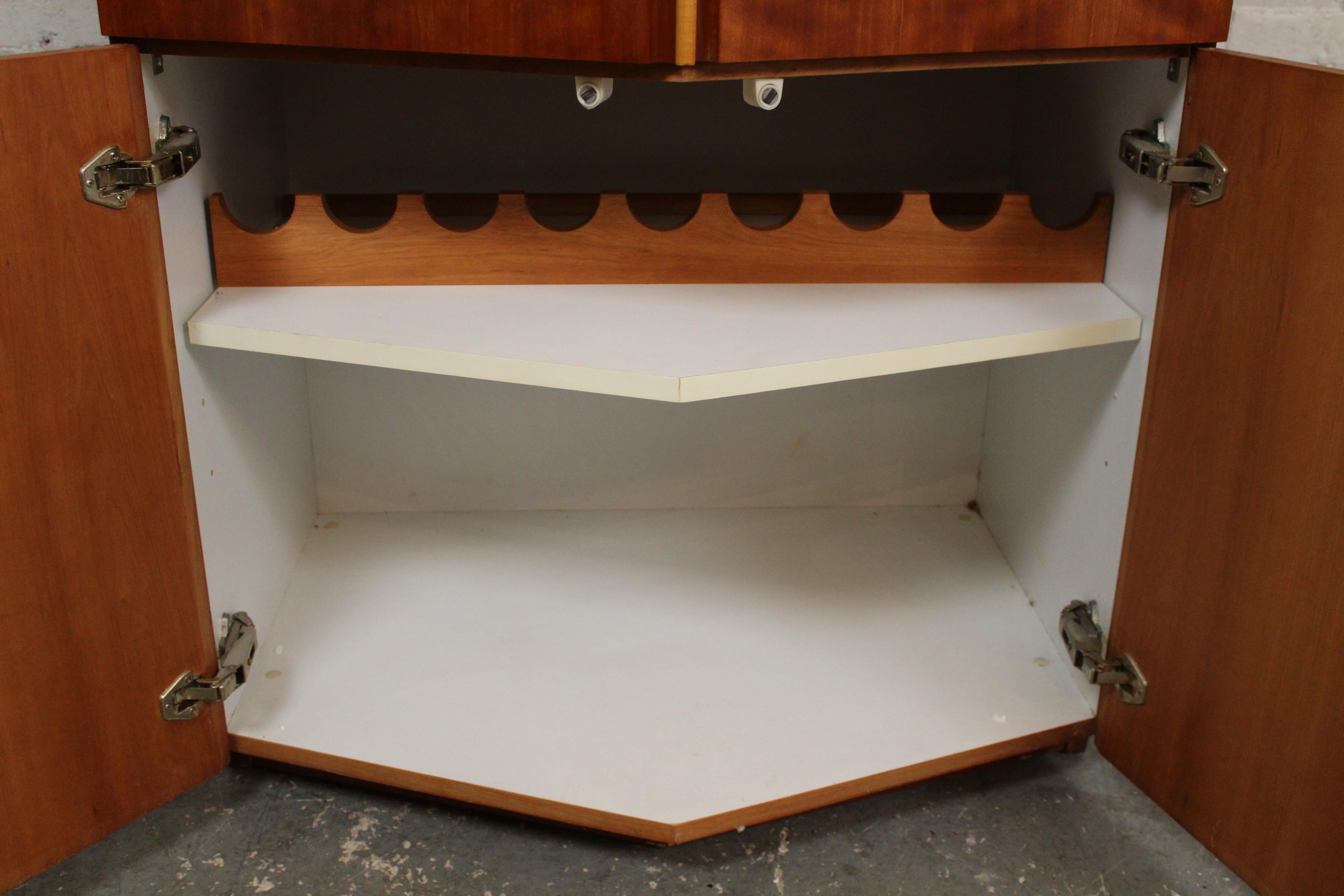 Vintage Teak Pentagonal Wine Cabinet by Dillingham In Good Condition For Sale In Brooklyn, NY
