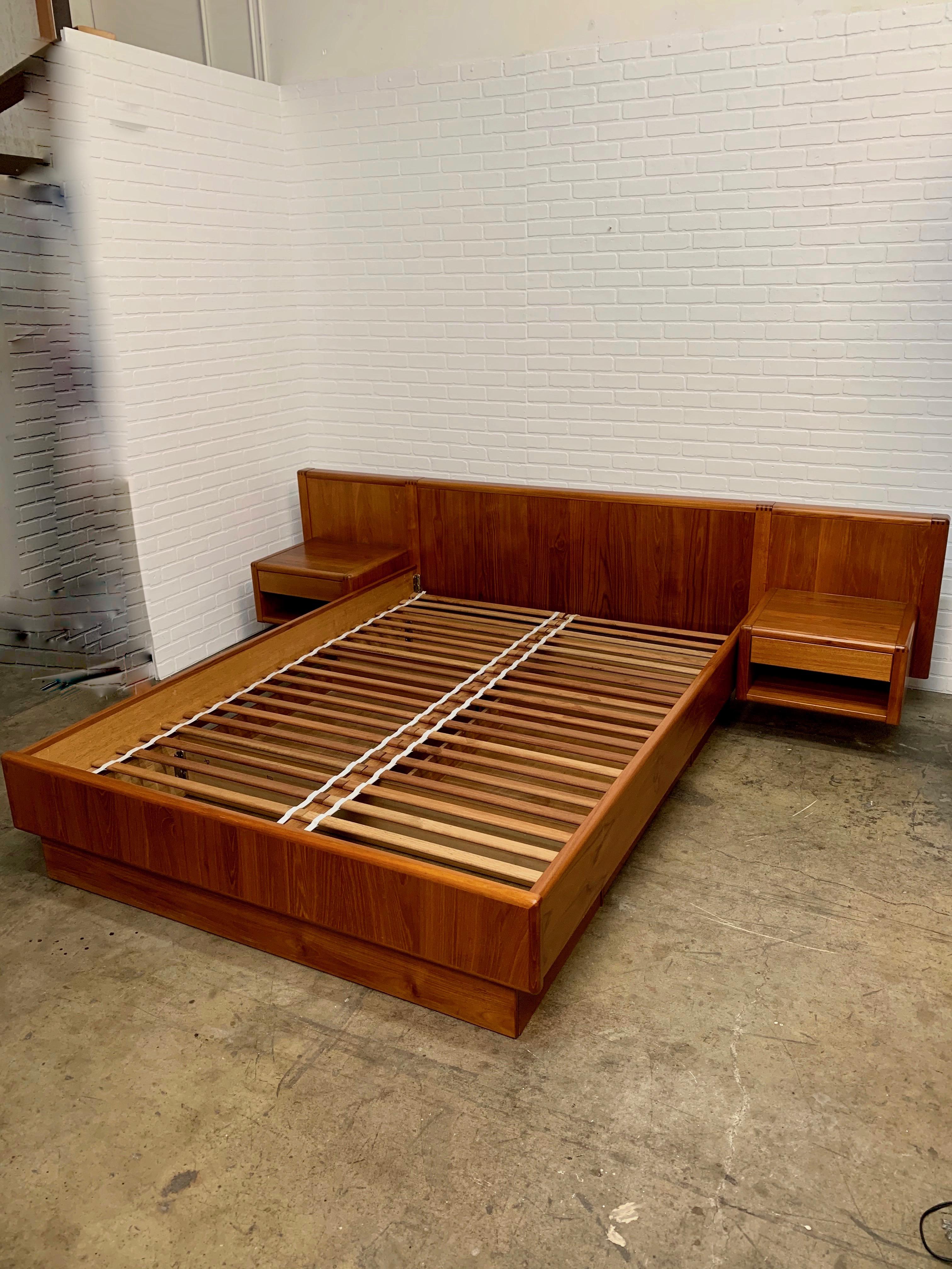 Vintage Teak Queen Size Platform Bed with Floating Nightstands 1