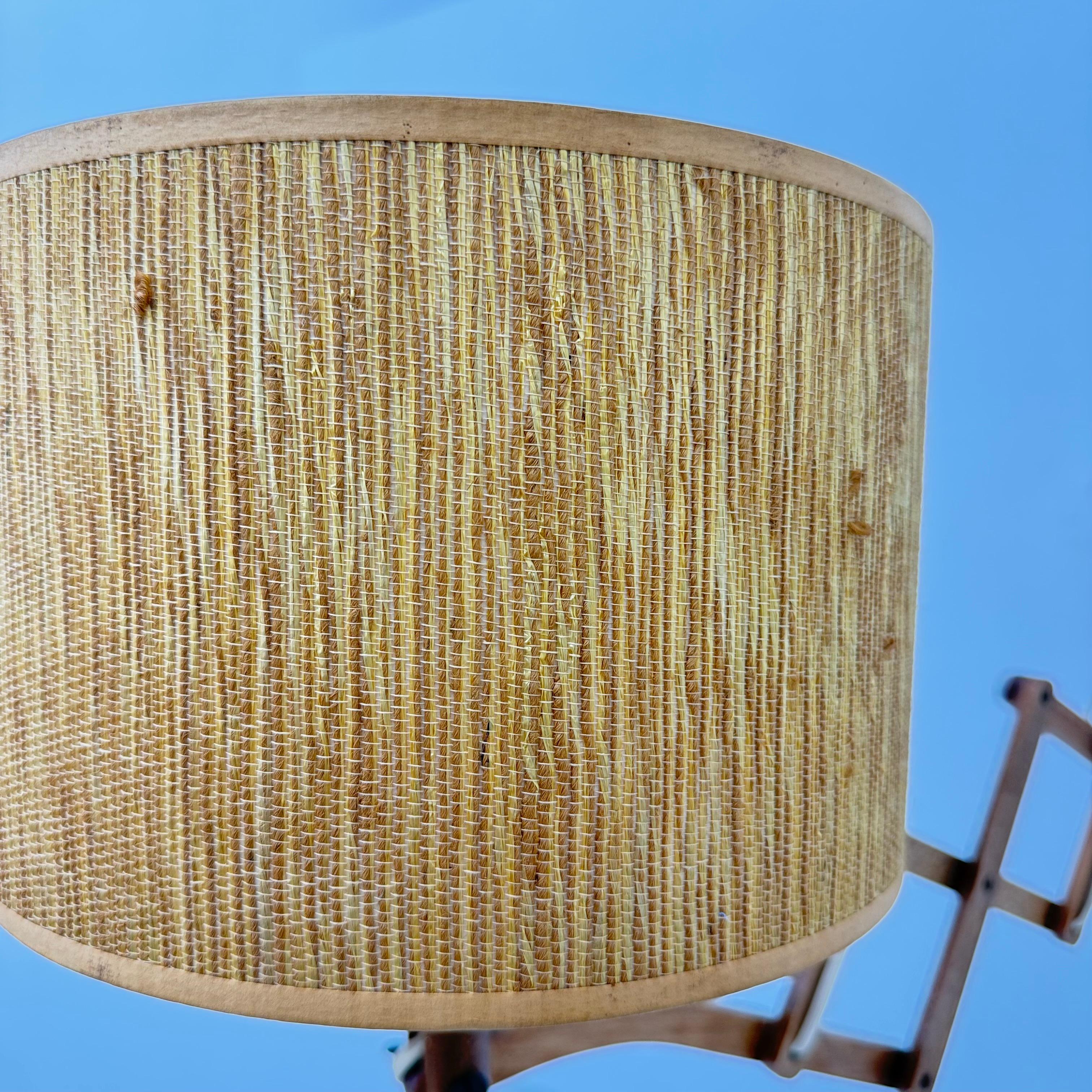 Milieu du XXe siècle Lampe murale à ciseaux en teck vintage, années 1960 en vente
