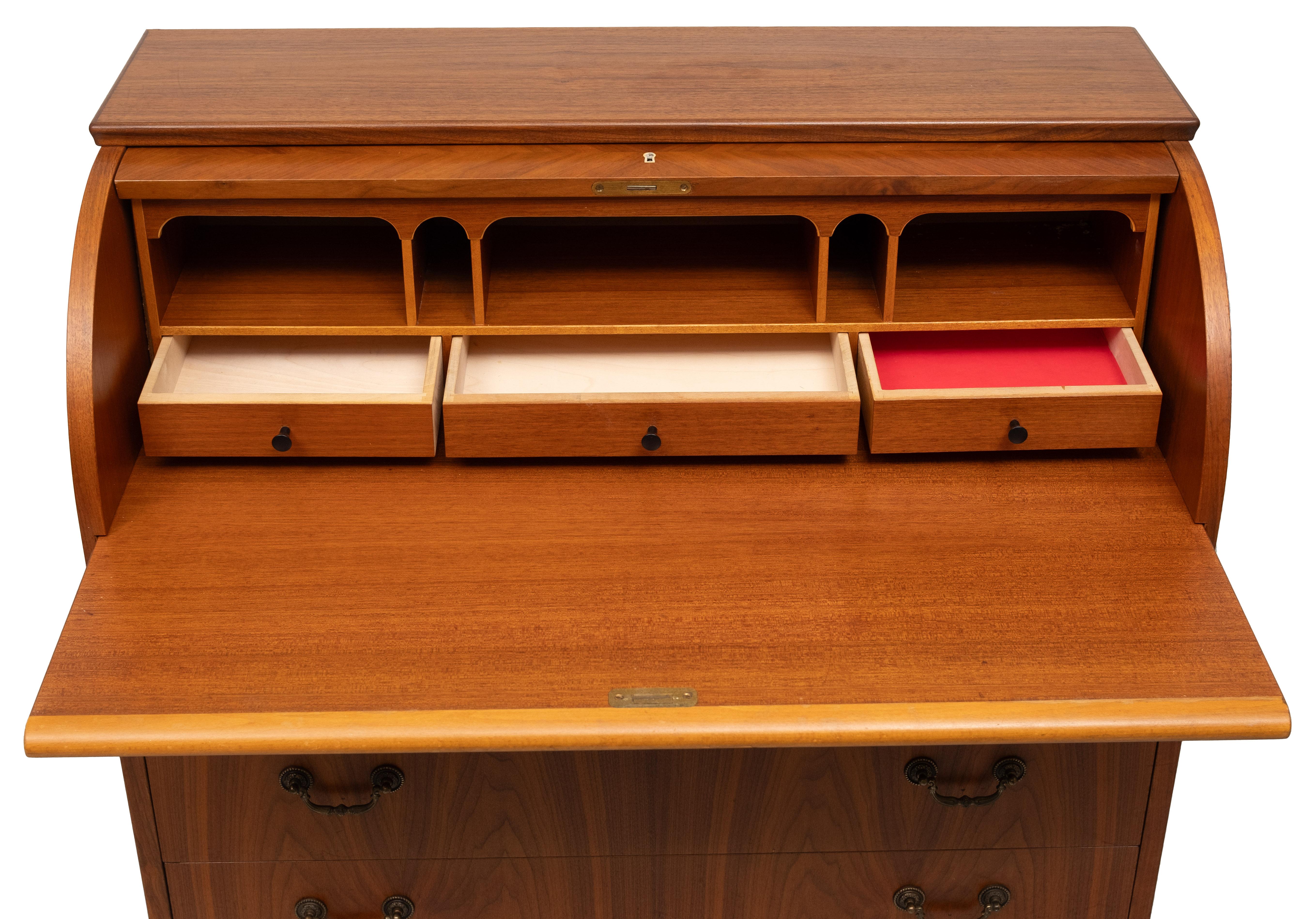 Secretaria vintage de teca Egon Ostergaard  1960 Suecia en venta 2