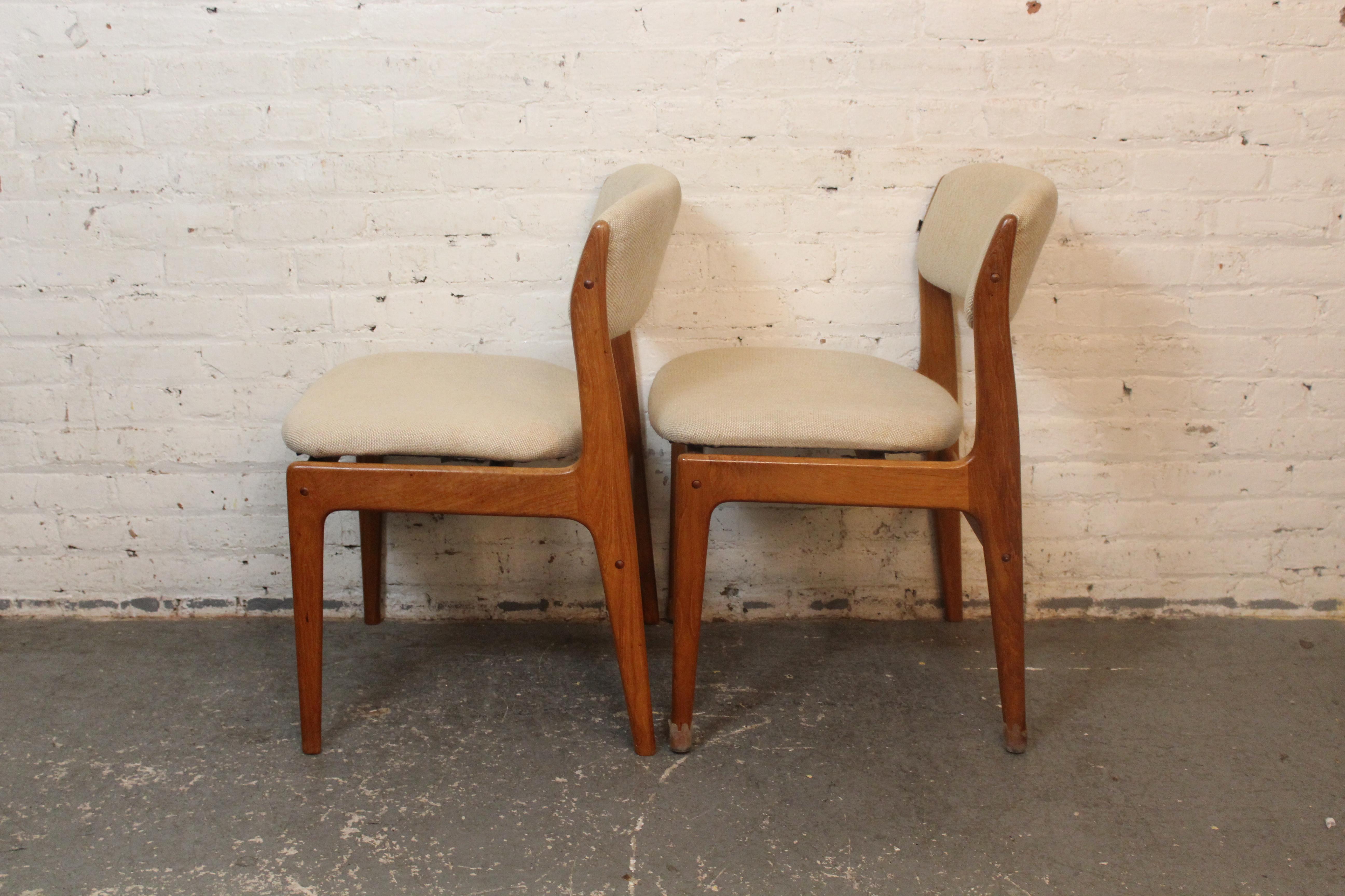 Vintage Teak Side Chairs by Benny Linden In Good Condition For Sale In Brooklyn, NY