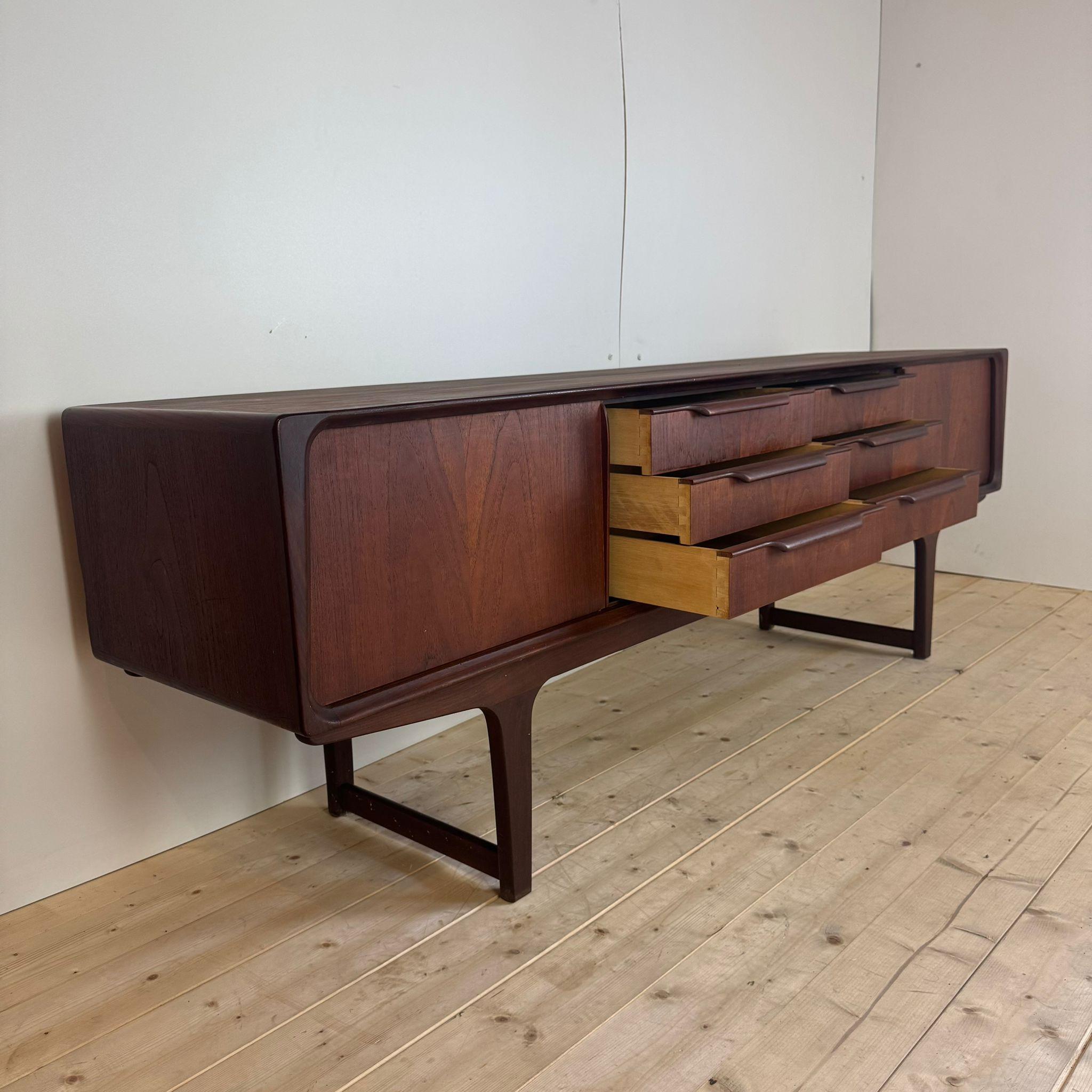 Mid-Century Modern Vintage teak sideboard, Denmark 1960 For Sale