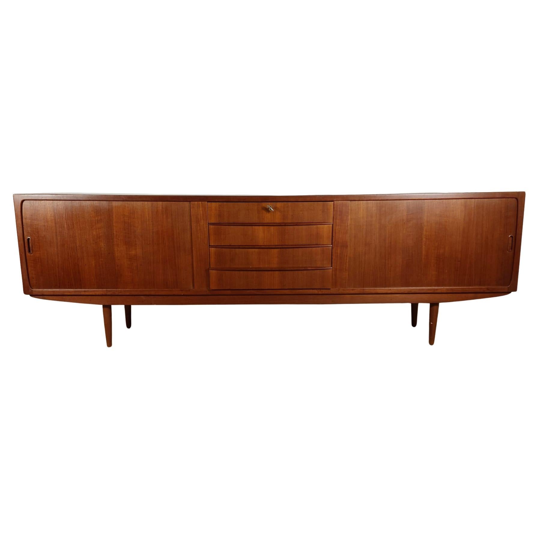 Vintage teak sideboard, Denmark 1960s For Sale