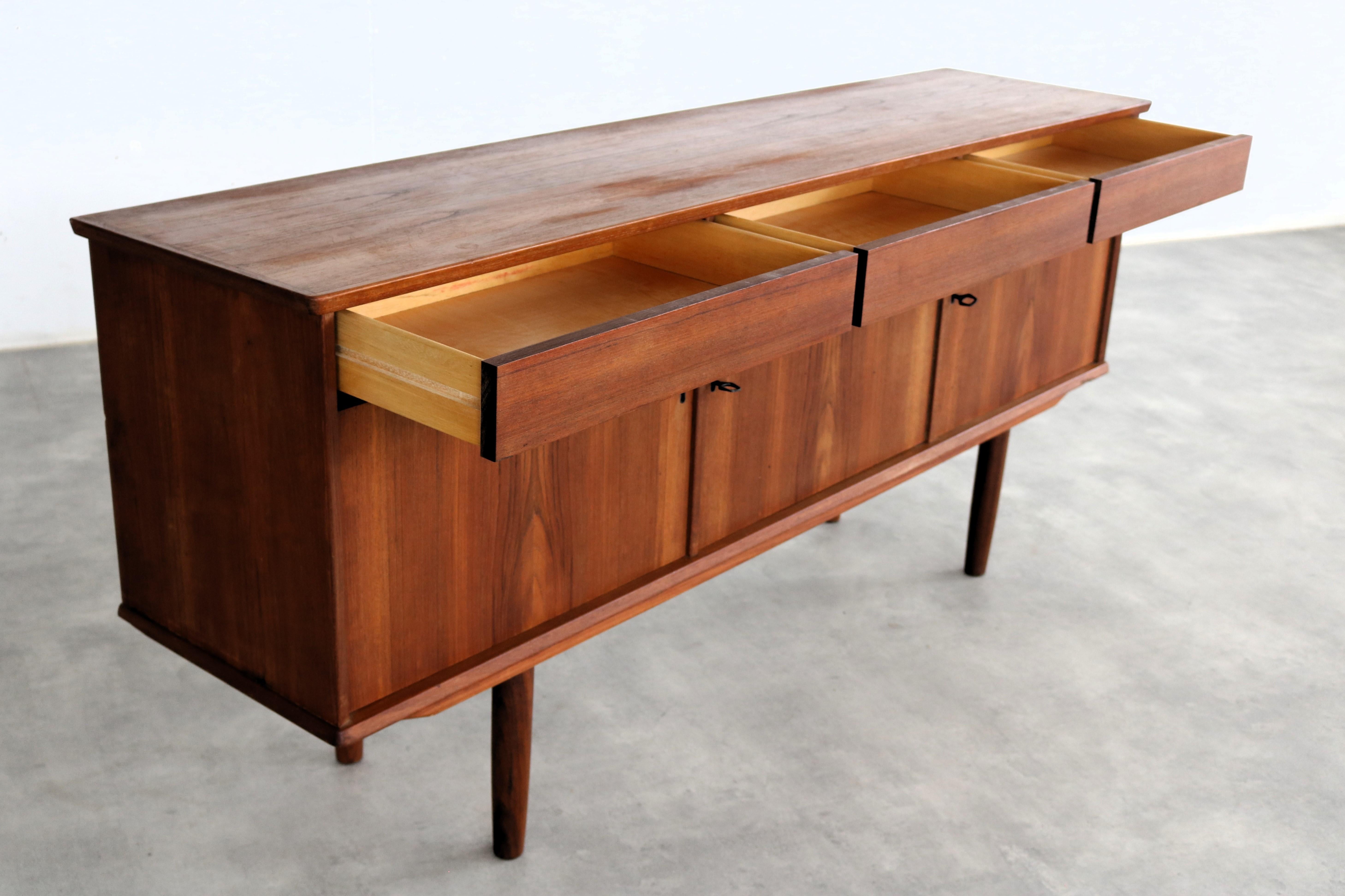 credenza in teak vintage  cassettiera  60s  Svedese in vendita 5