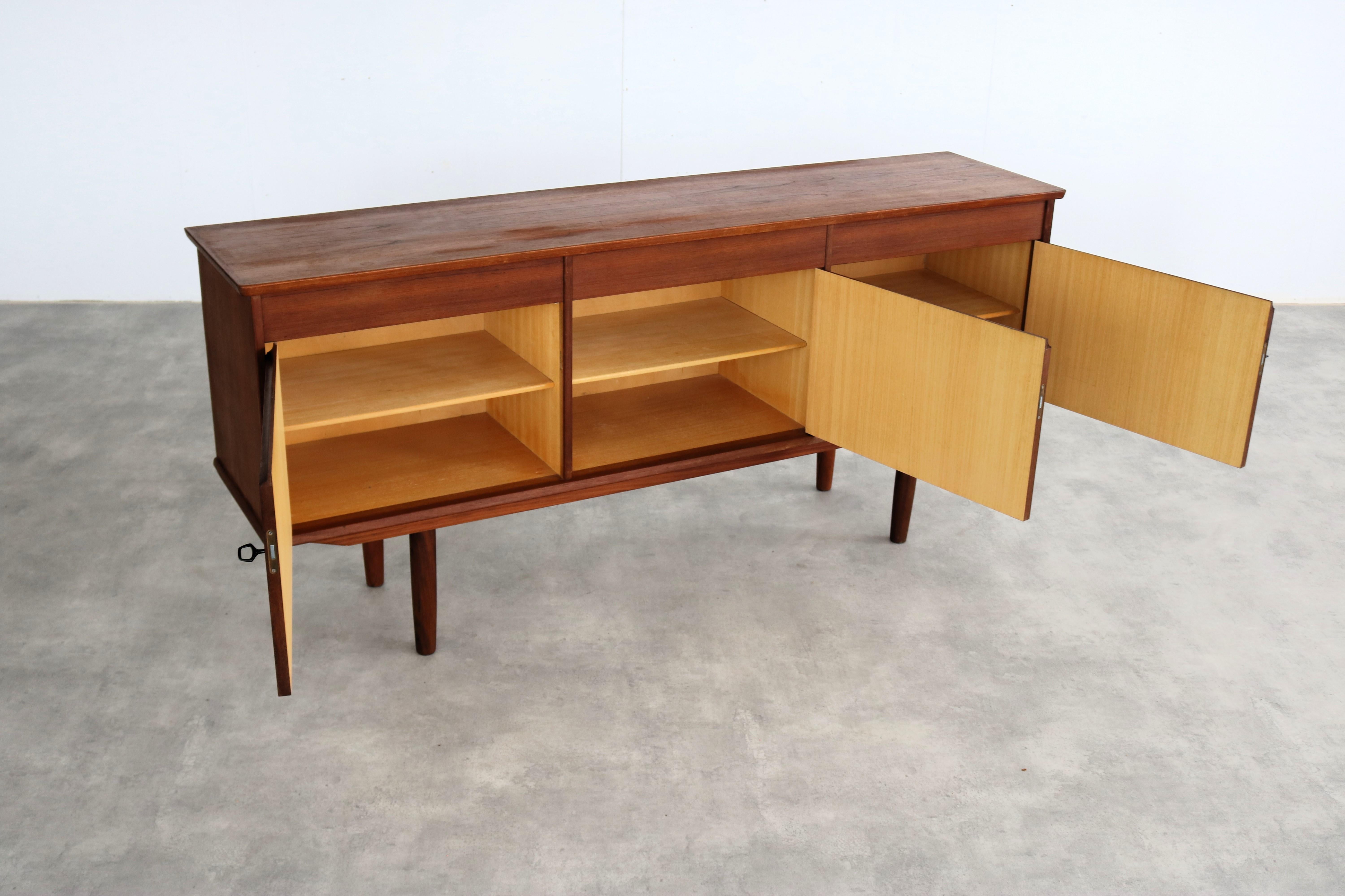credenza in teak vintage  cassettiera  60s  Svedese in vendita 3