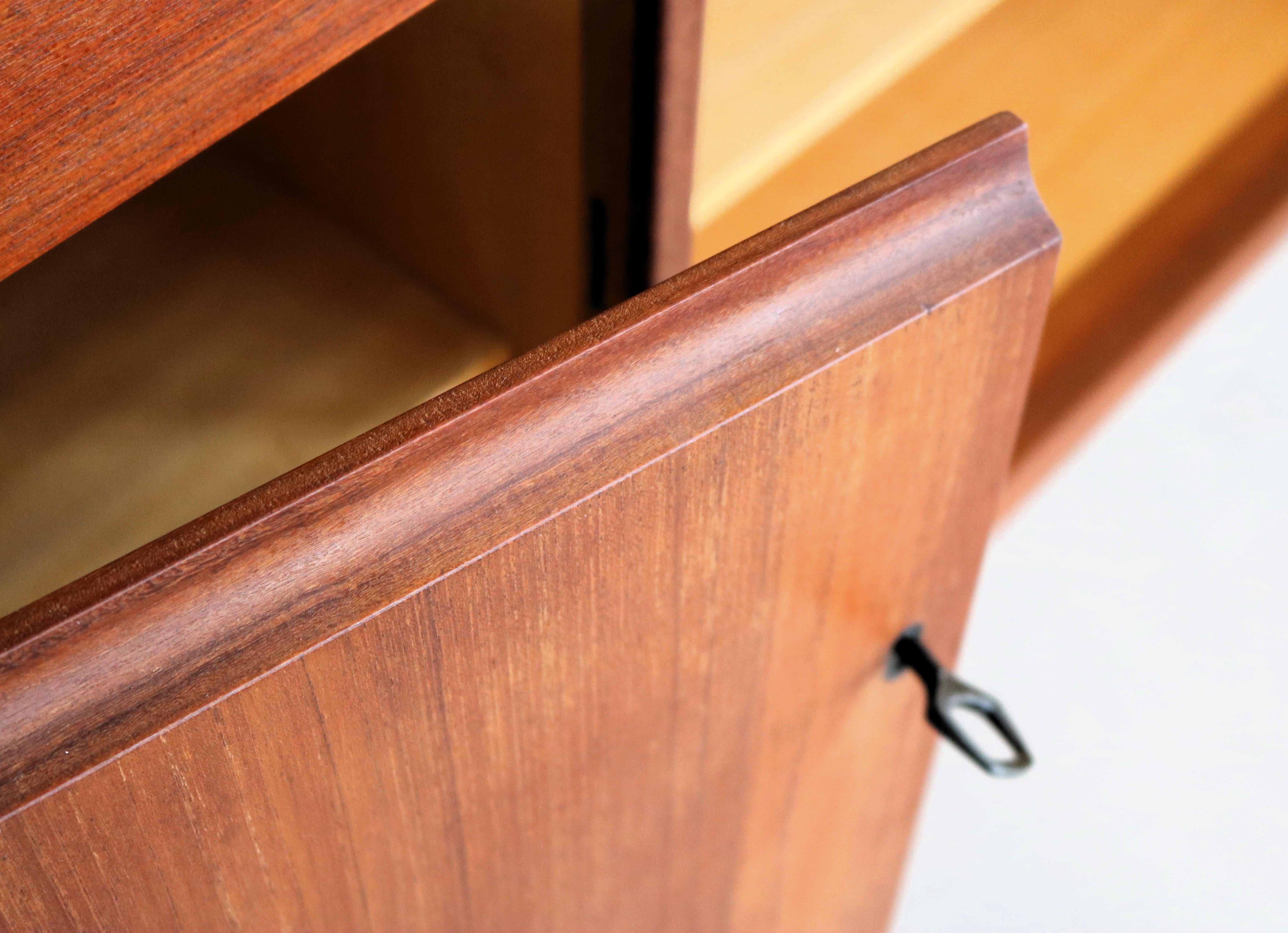 credenza in teak vintage  cassettiera  60s  Svedese in vendita 4