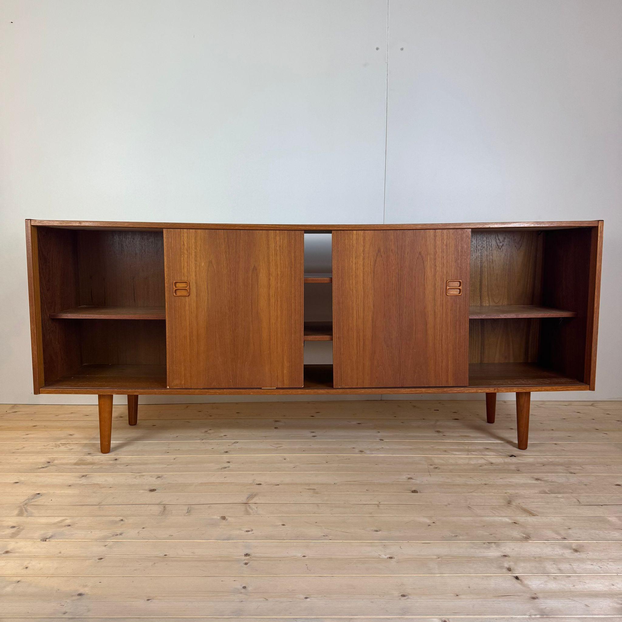 Danish Vintage teak sideboard from Denmark 1960 in vendita