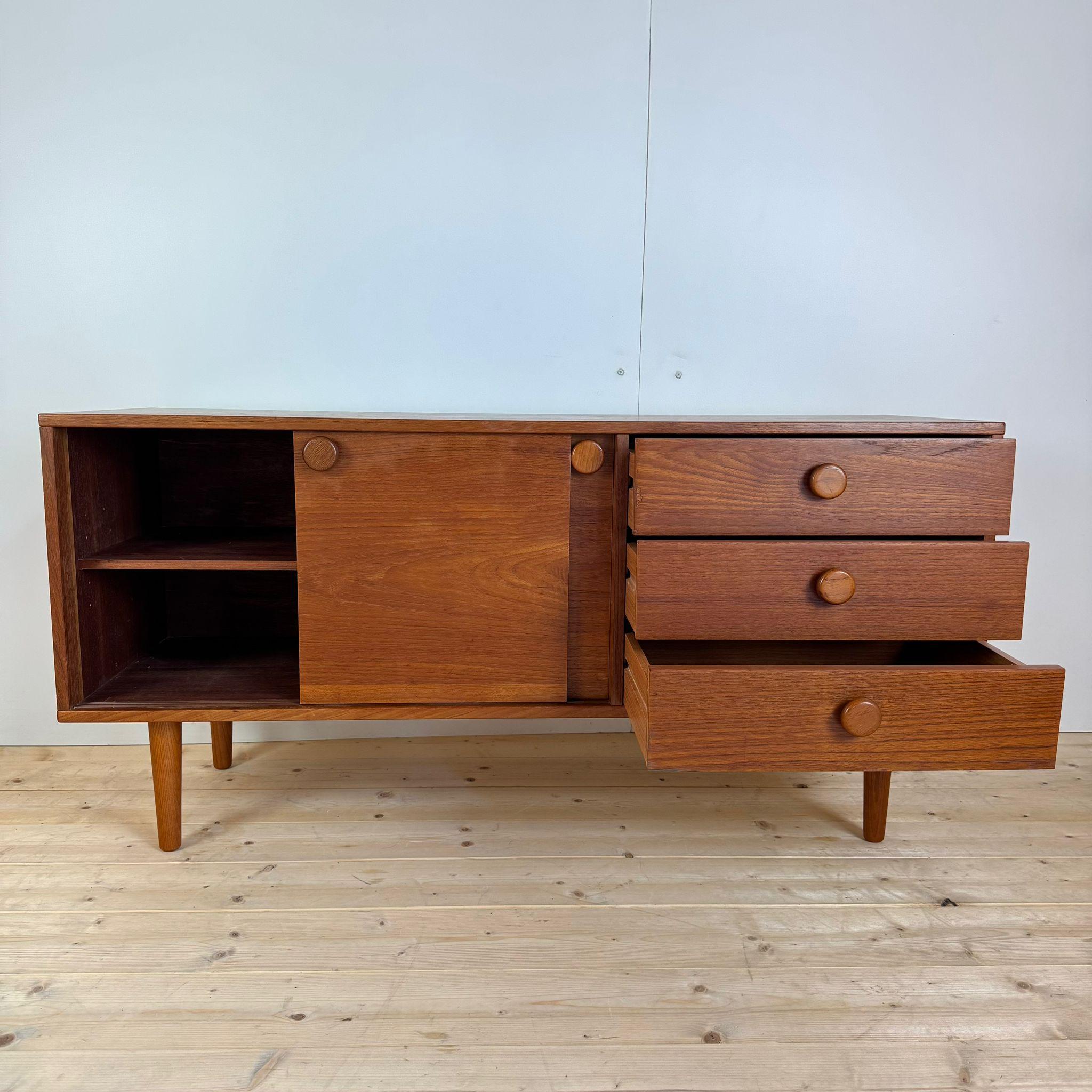 Danish Vintage teak sideboard with drawers For Sale