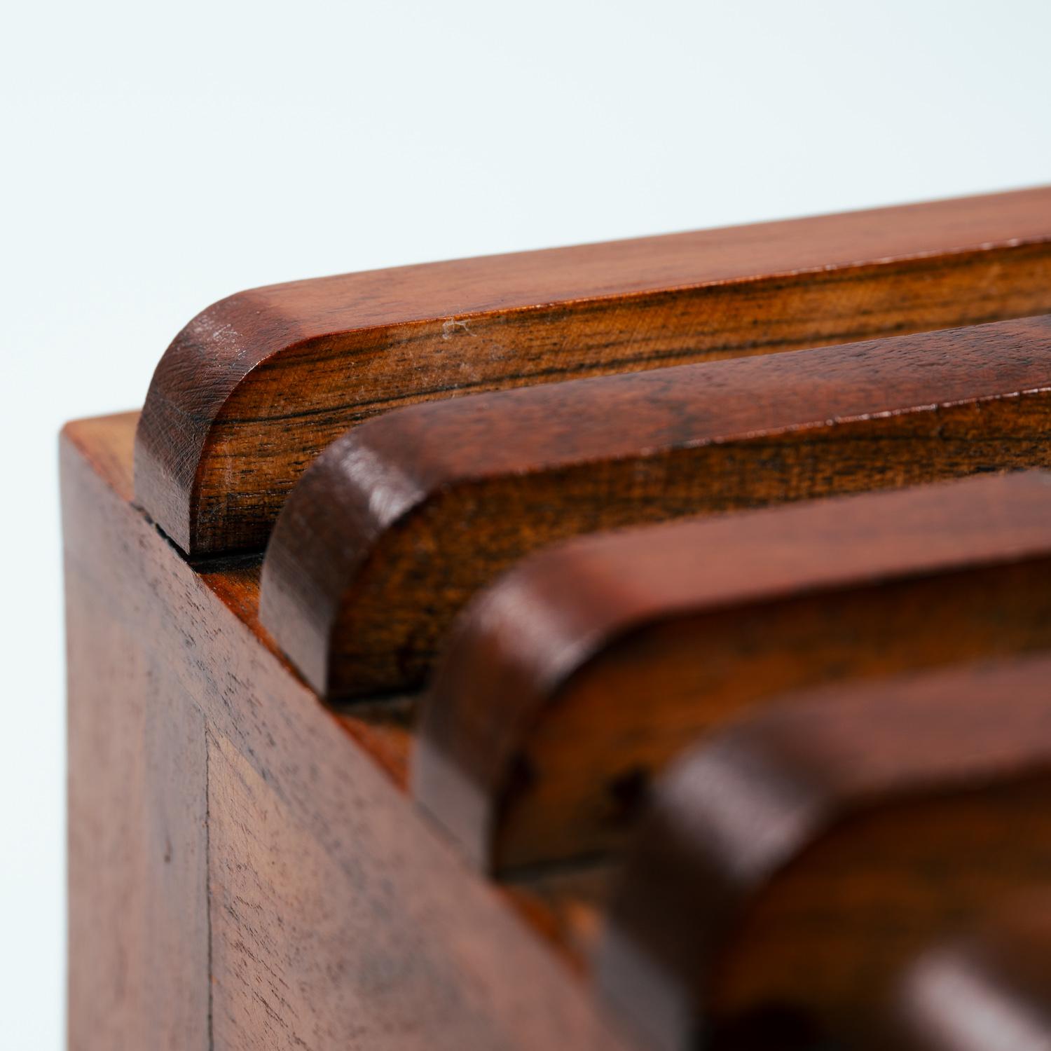 Table d'appoint extensible en teck vintage en vente 10