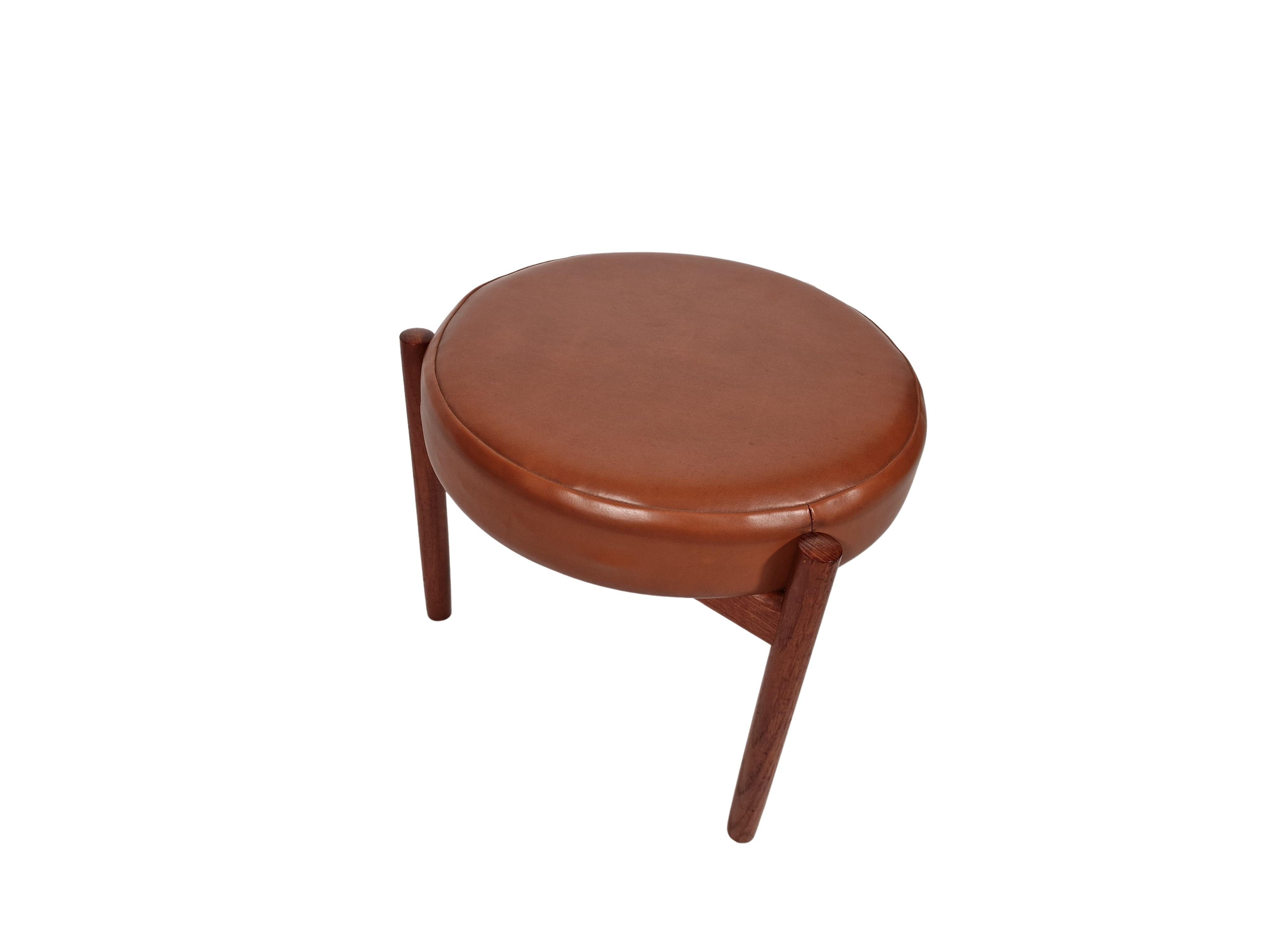 Vintage teak stool by Hugo Frandsen for Spøttrup Danish Mid-Century Design 1960s siglo XX en venta