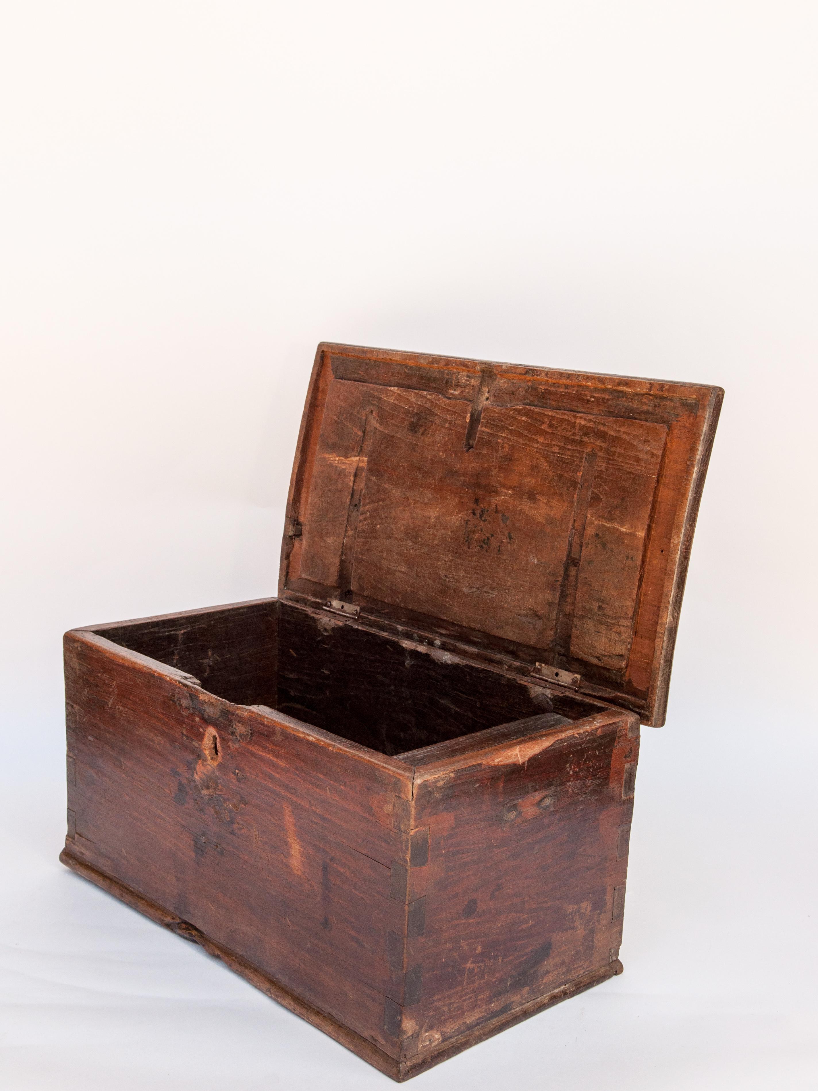 Vintage Teak Storage Chest from Java, Mid-20th Century 4