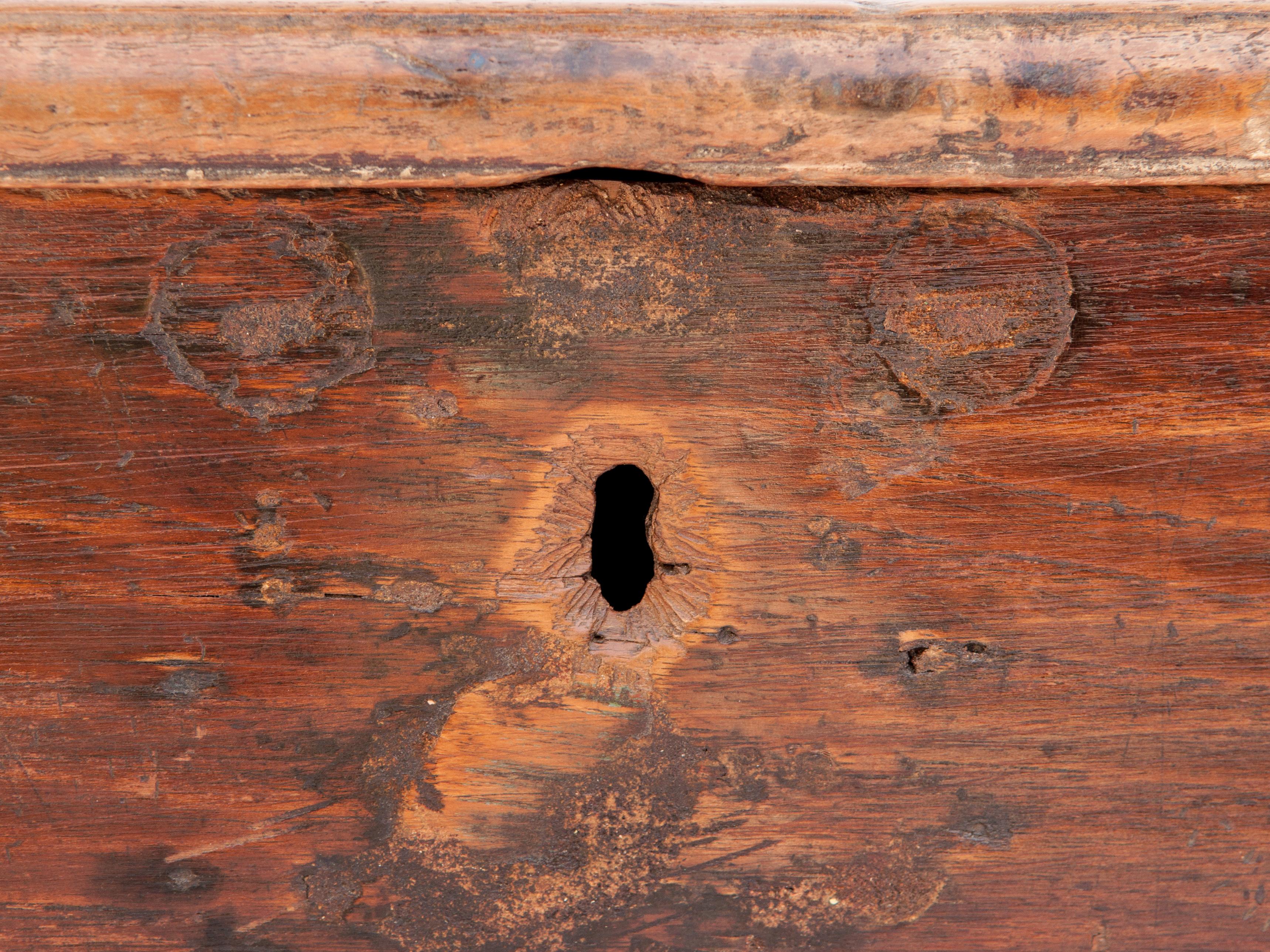 Vintage Teak Storage Chest from Java, Mid-20th Century In Good Condition In Point Richmond, CA