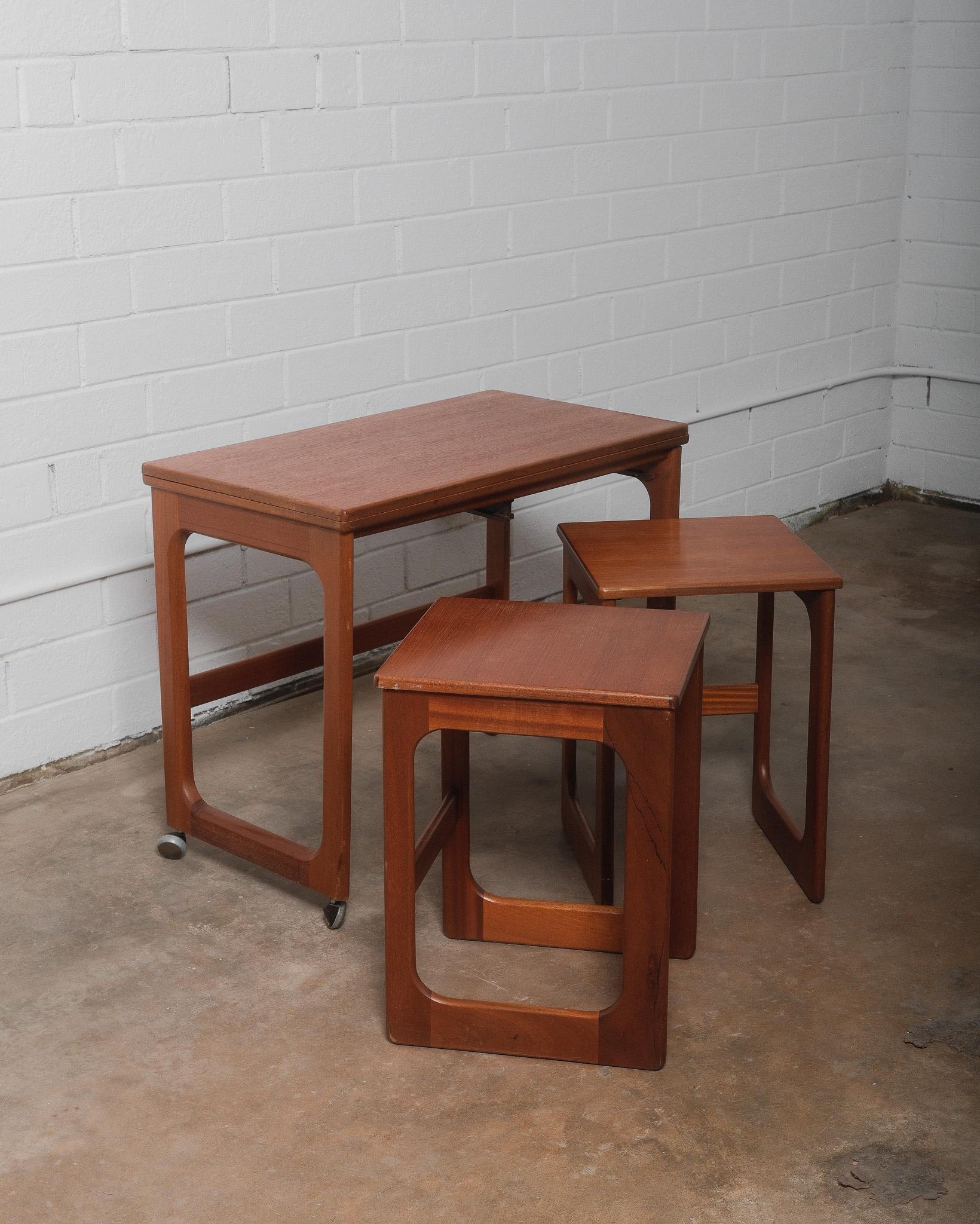 20th Century Vintage Teak Triform Nesting Tables by McIntosh Set of 3 For Sale