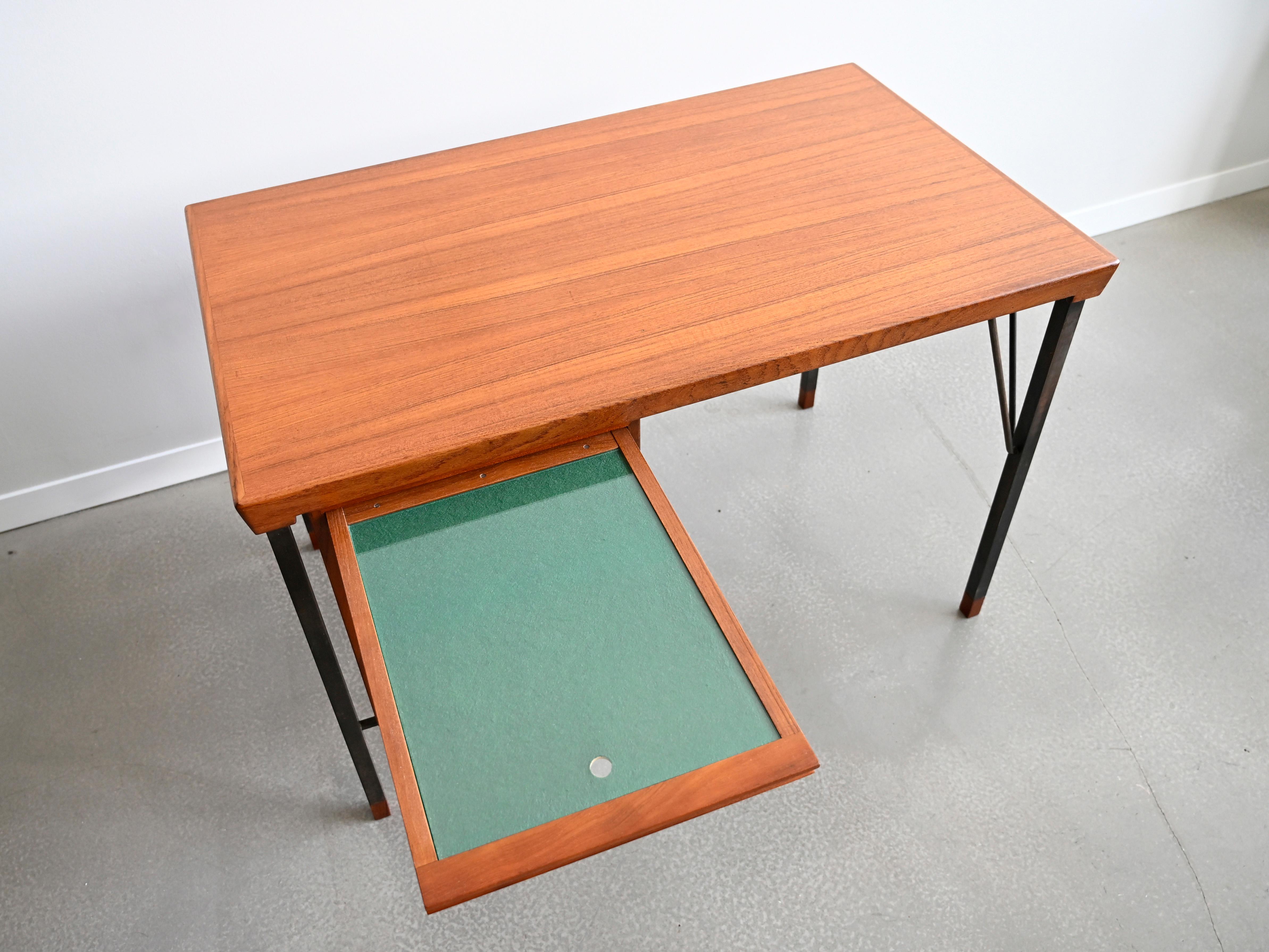 Schreibtisch aus Teakholz von Peter Hvidt für John Stuart, Vintage im Angebot 4