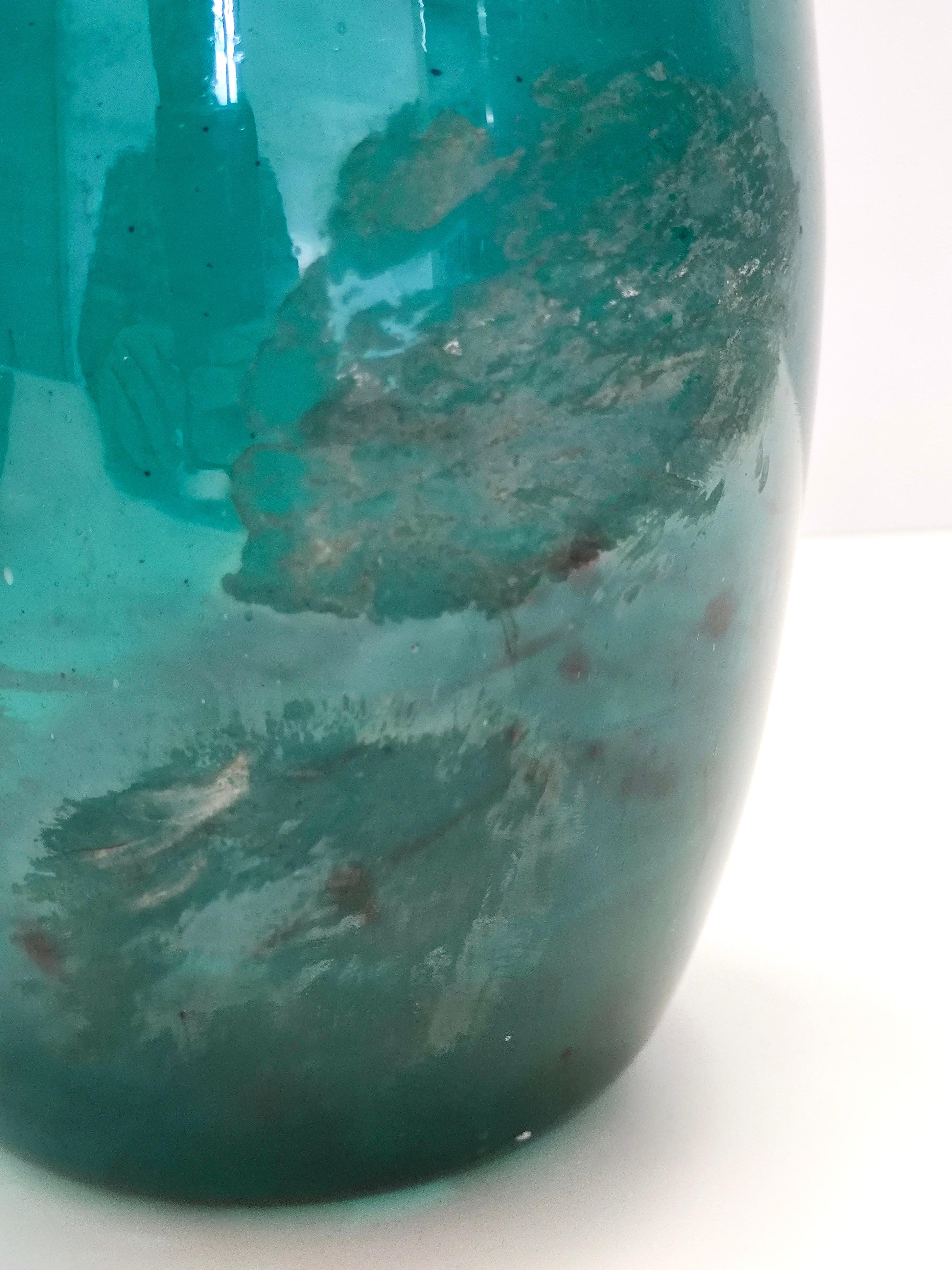 Vintage Teal Scavo Glass Vase Ascribable to Seguso, Archeological style, Italy For Sale 2