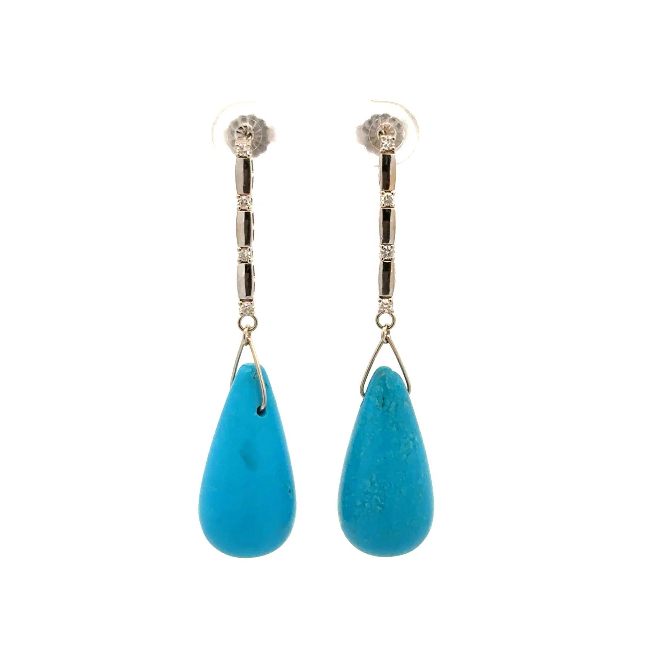 Orecchini a goccia d'epoca in oro con turchese e diamanti In condizioni ottime in vendita a Montreal, QC