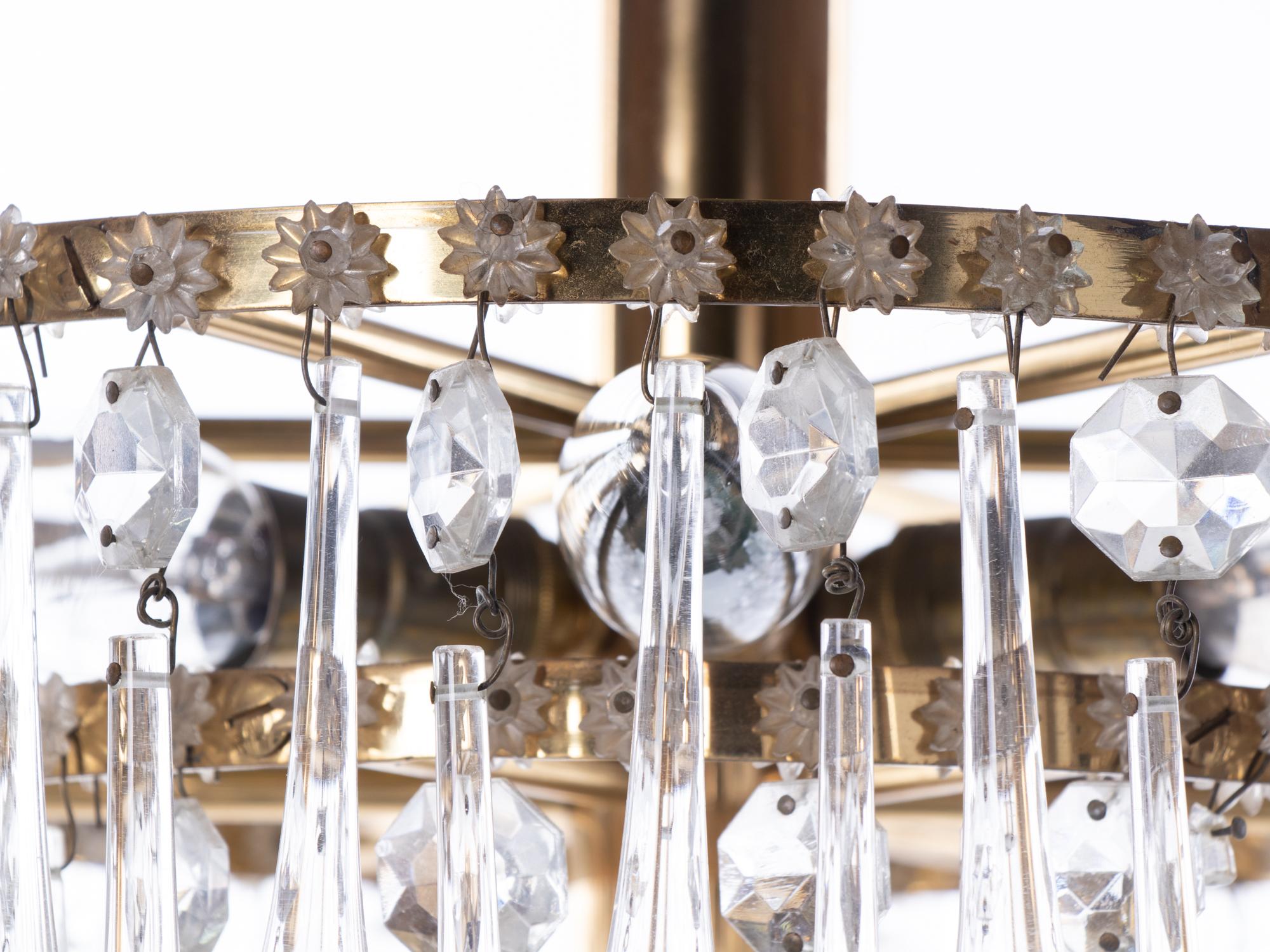 Mid-20th Century Vintage Teardrop Chandelier Crystal Glass & Brass, 1960s For Sale