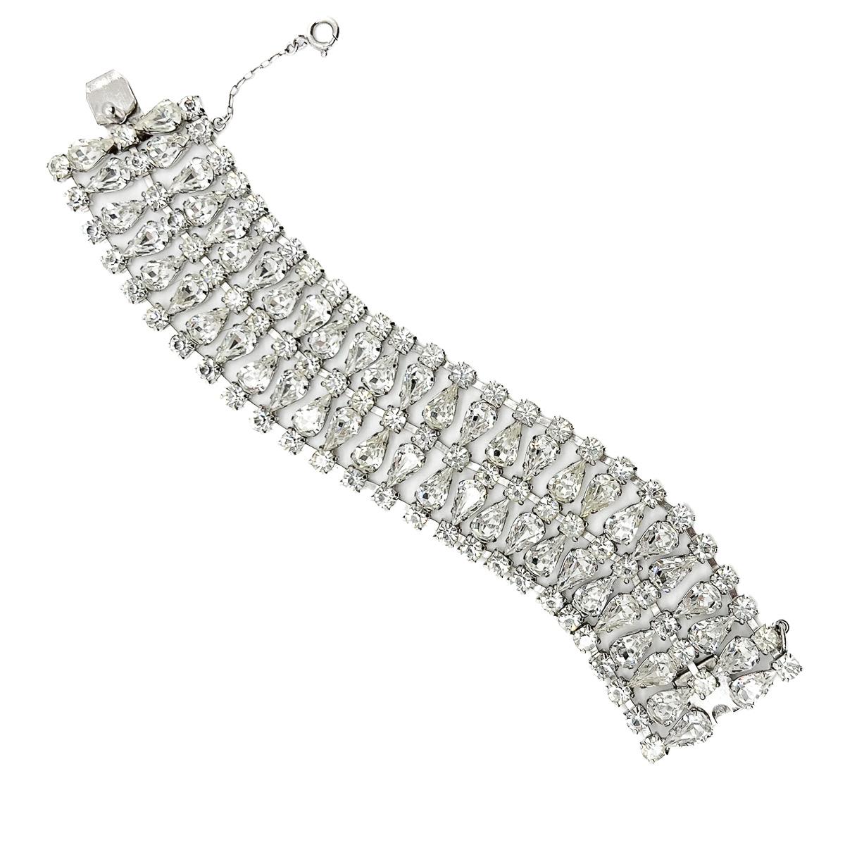 Vintage-Cocktailarmband mit Tropfen und Strass 1950er Jahre im Angebot 1