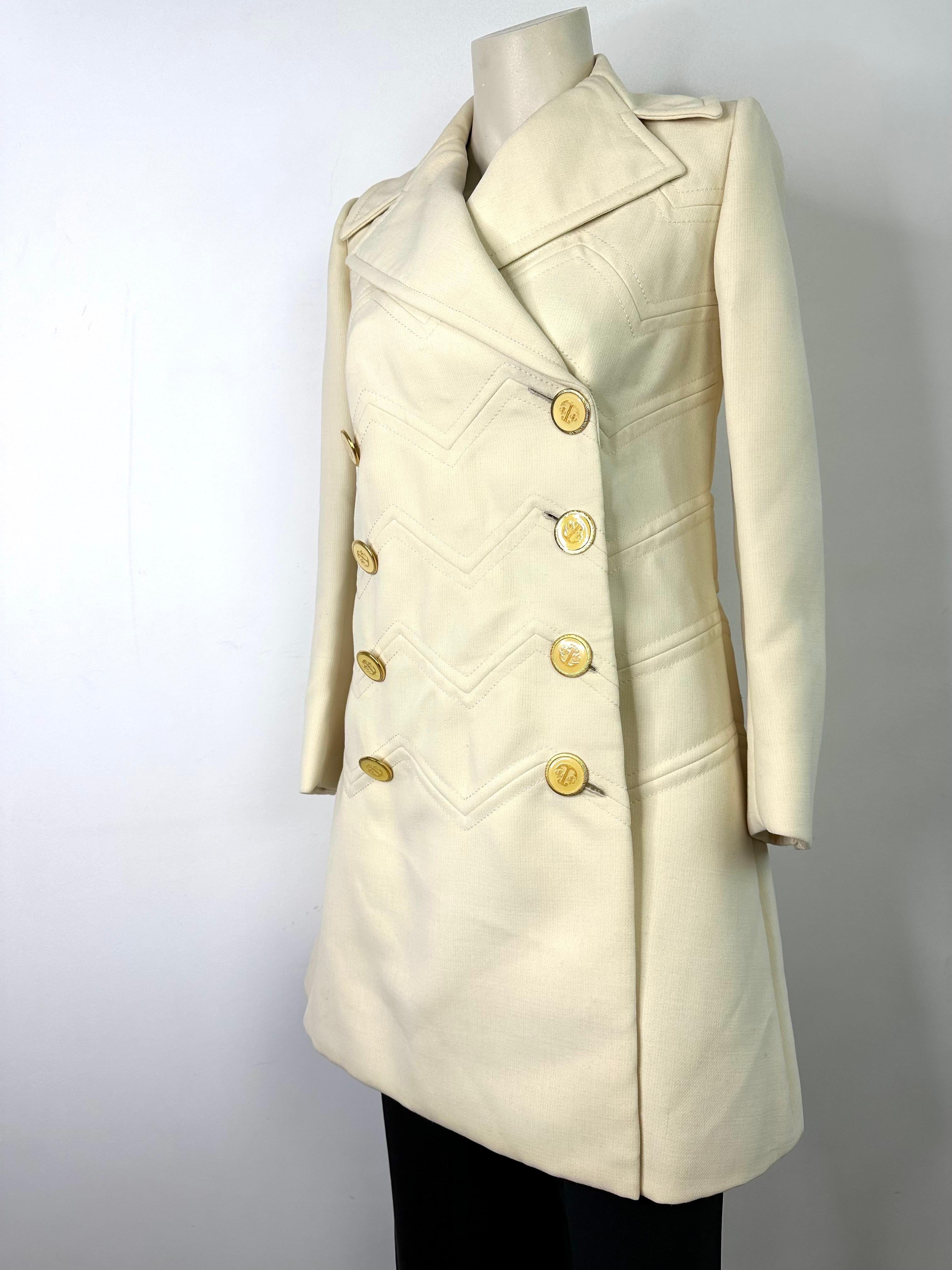 Vintage Ted Lapidus coat in ivory wool from the 1960s For Sale 2