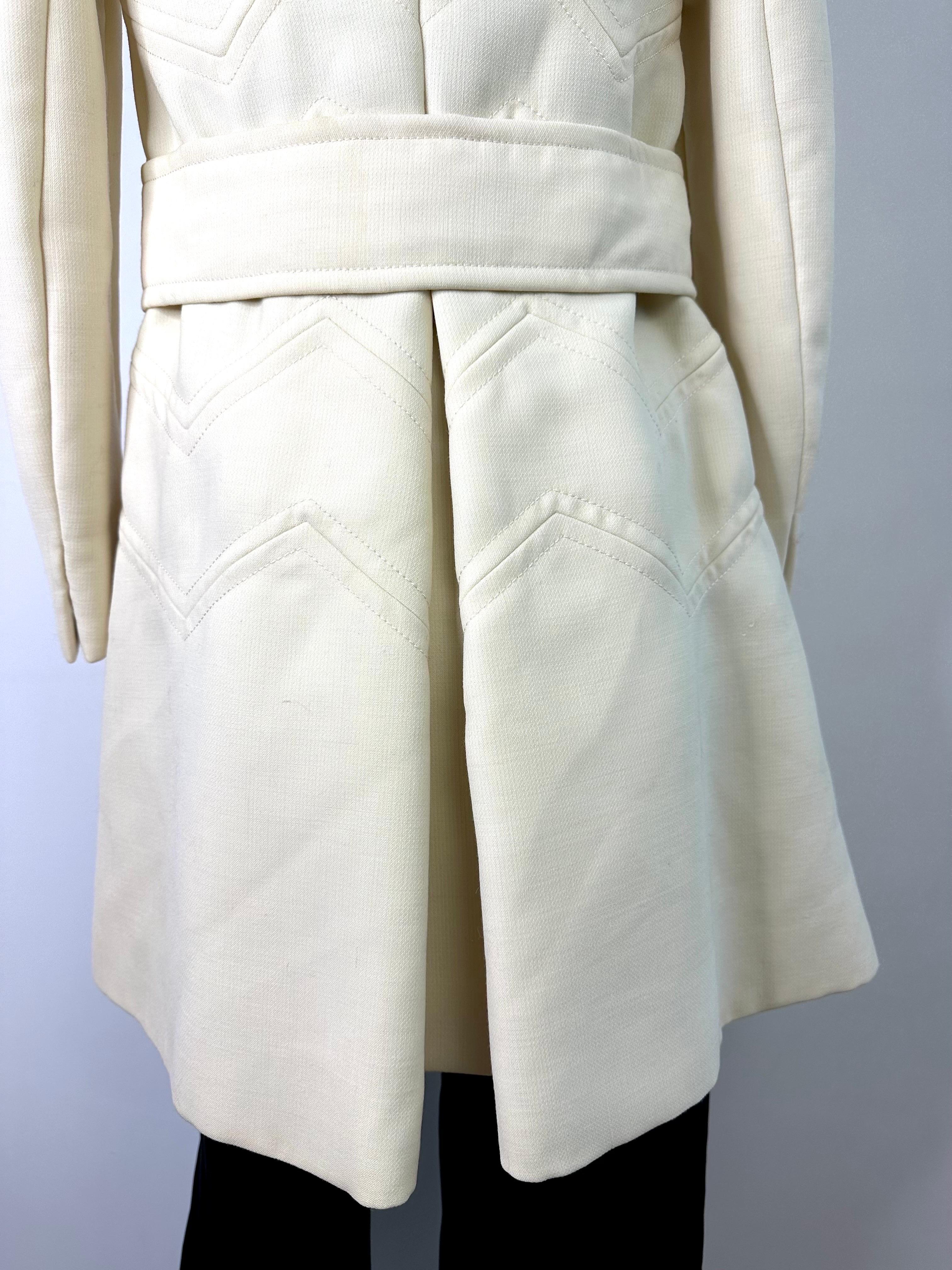 Vintage Ted Lapidus coat in ivory wool from the 1960s For Sale 5
